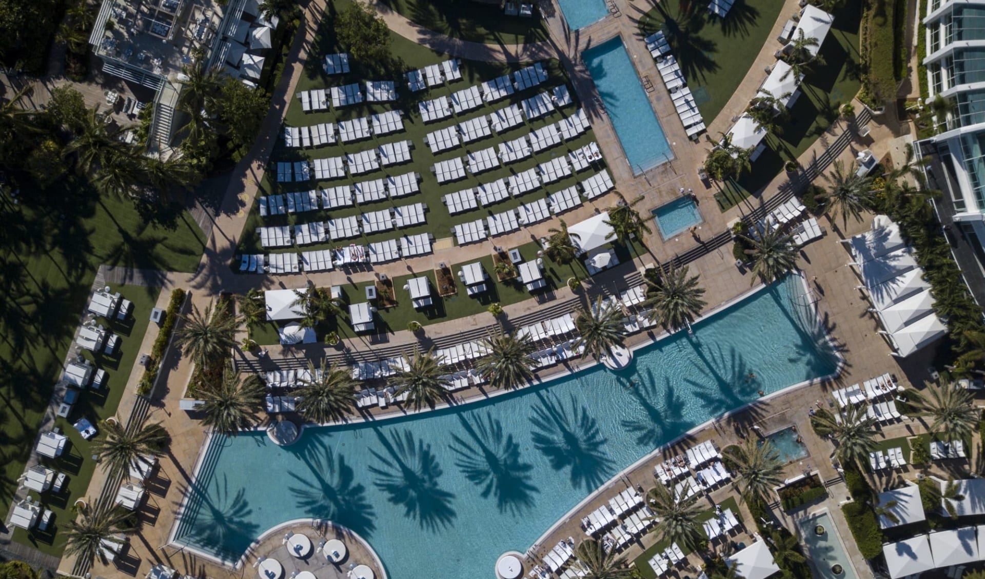 Fontainebleau Miami Beach: 004_BCV_Fontainebleau_Drone_by_brianadamsphoto.com