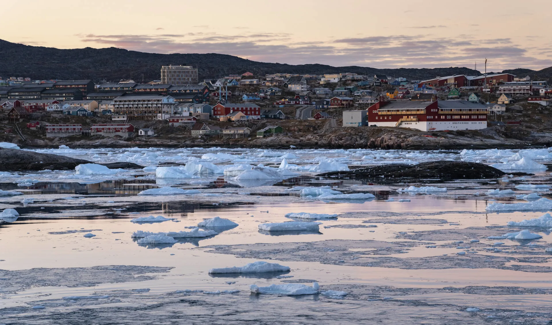 Grönland Grandiose Giganten der Diskobucht ab Kopenhagen: 2024.09.19-Greenland-Ilulissat-YuriChoufour-504125-32371186-Photo_Yuri_Matisse_Choufour