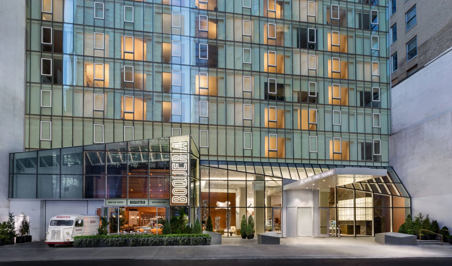 AC Hotel New York Times Square in New York City: AC Hotel_aussen