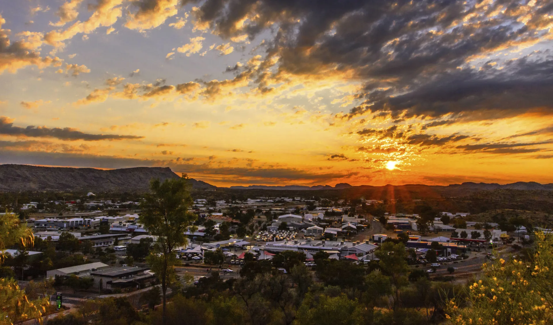 Red Centre Wanderer mit 4x4 ab Alice Springs: Alice Springs - Sunset