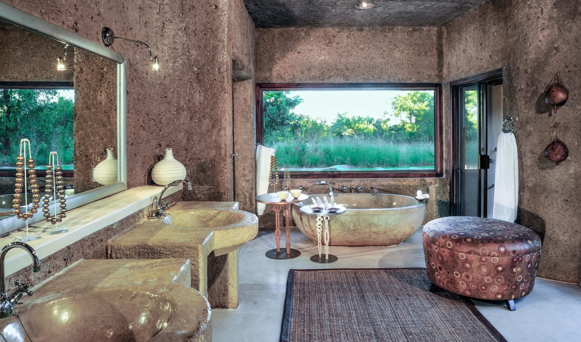 Sabi Sabi Earth Lodge in Sabi Sands: amber_suite_-_bathroom