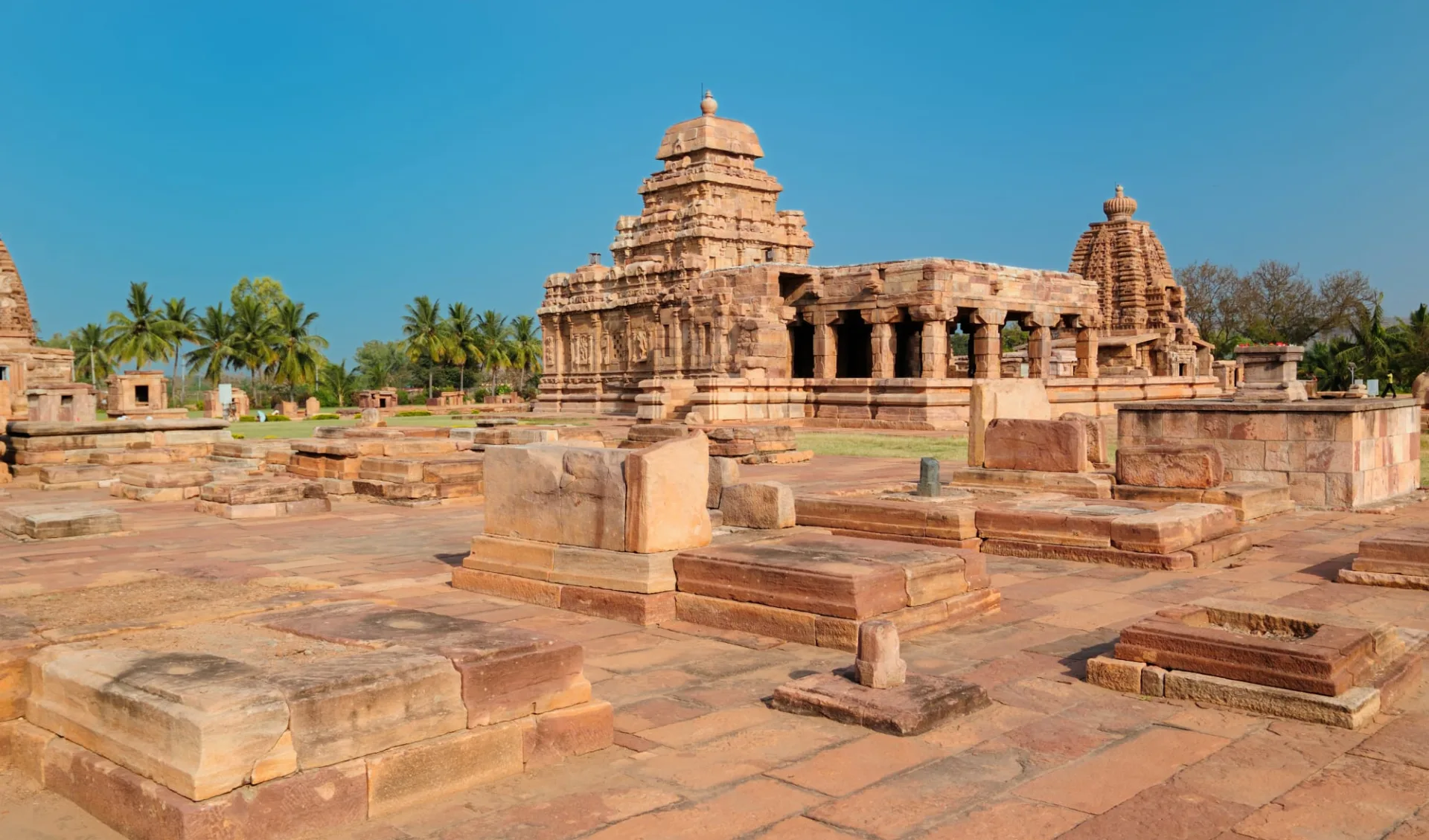 Kulturschätze Karnatakas ab Bengaluru: Badami: ancient temple