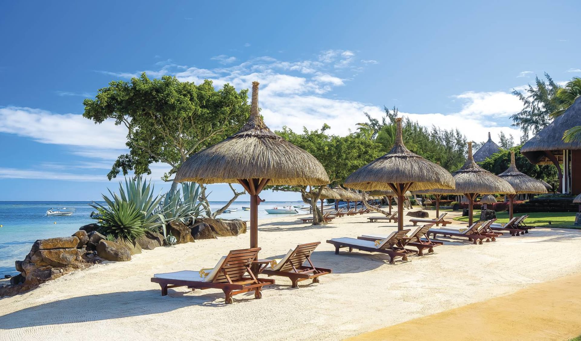 The Oberoi Beach Resort Mauritius in Pointe aux Piments: 