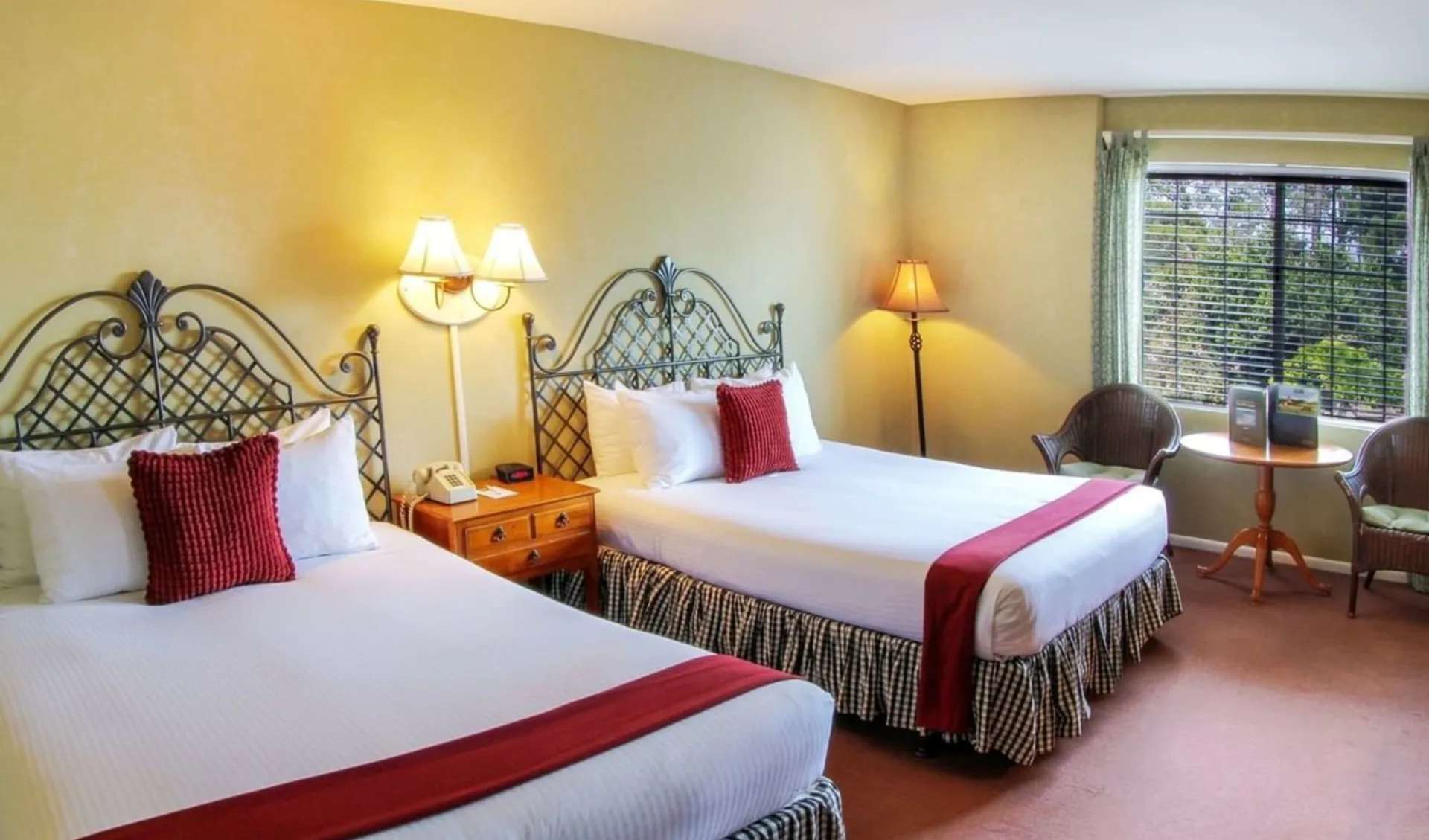 Cambria Pines Lodge: Cambria Pines Zimmer_Webseite