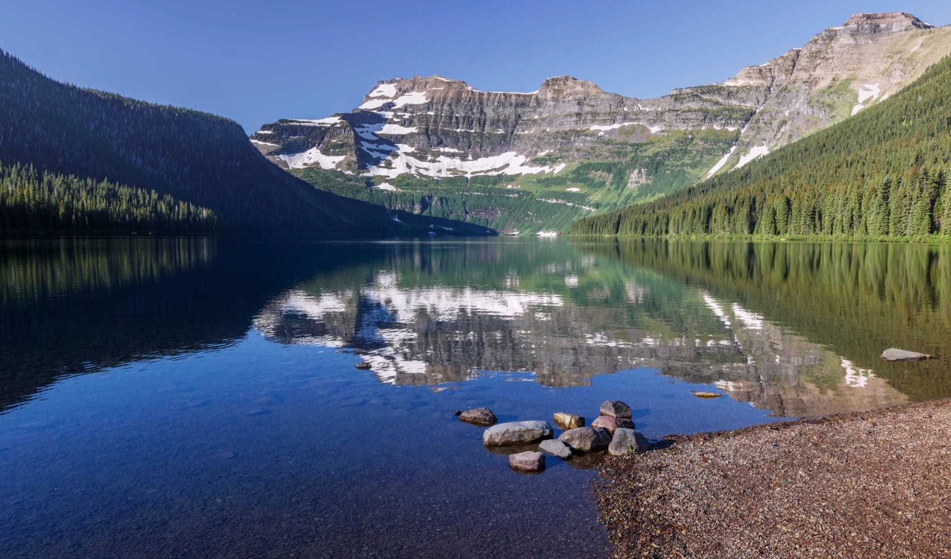 Cowboys, Prärie und die Rockies ab Calgary: Cameron_Lake_Waterton_National_Park