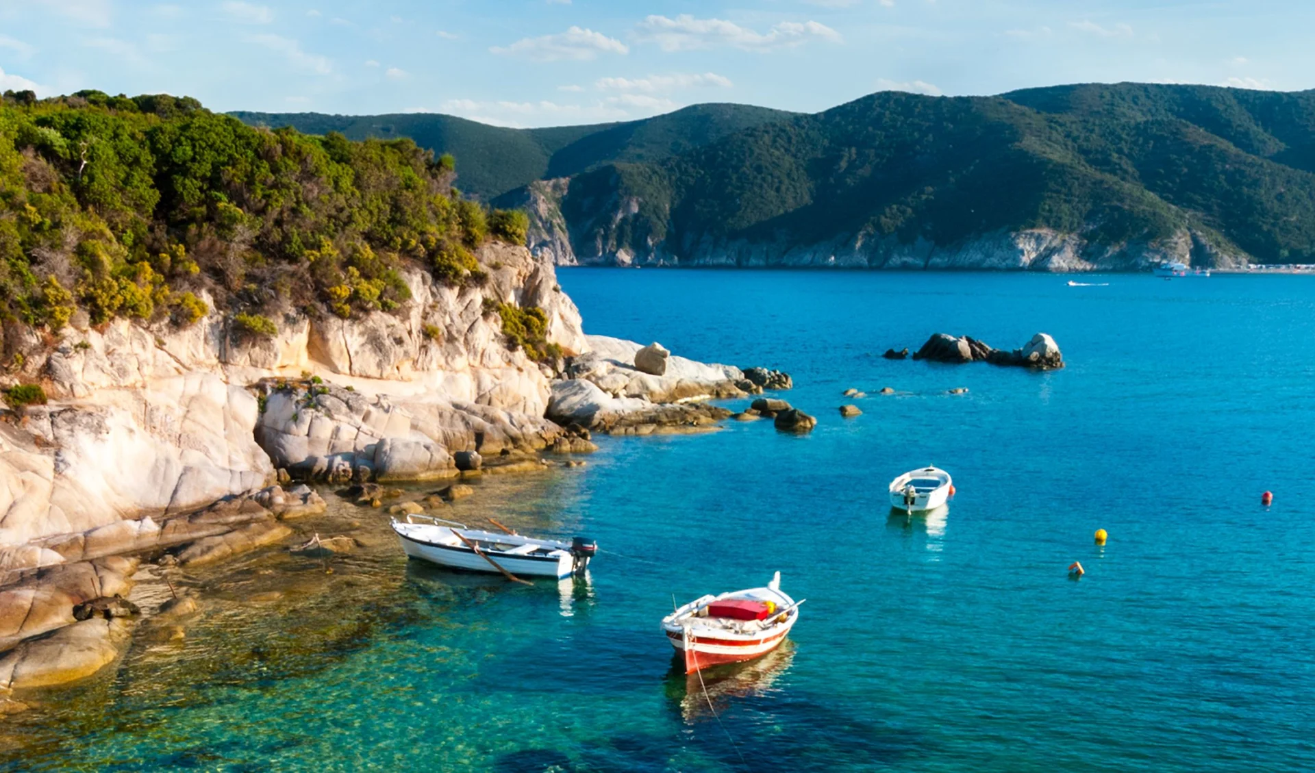 Badeferien im Porto Sani Hotel ab Chalkidiki: Chalkidiki_Bucht_mit_Booten_