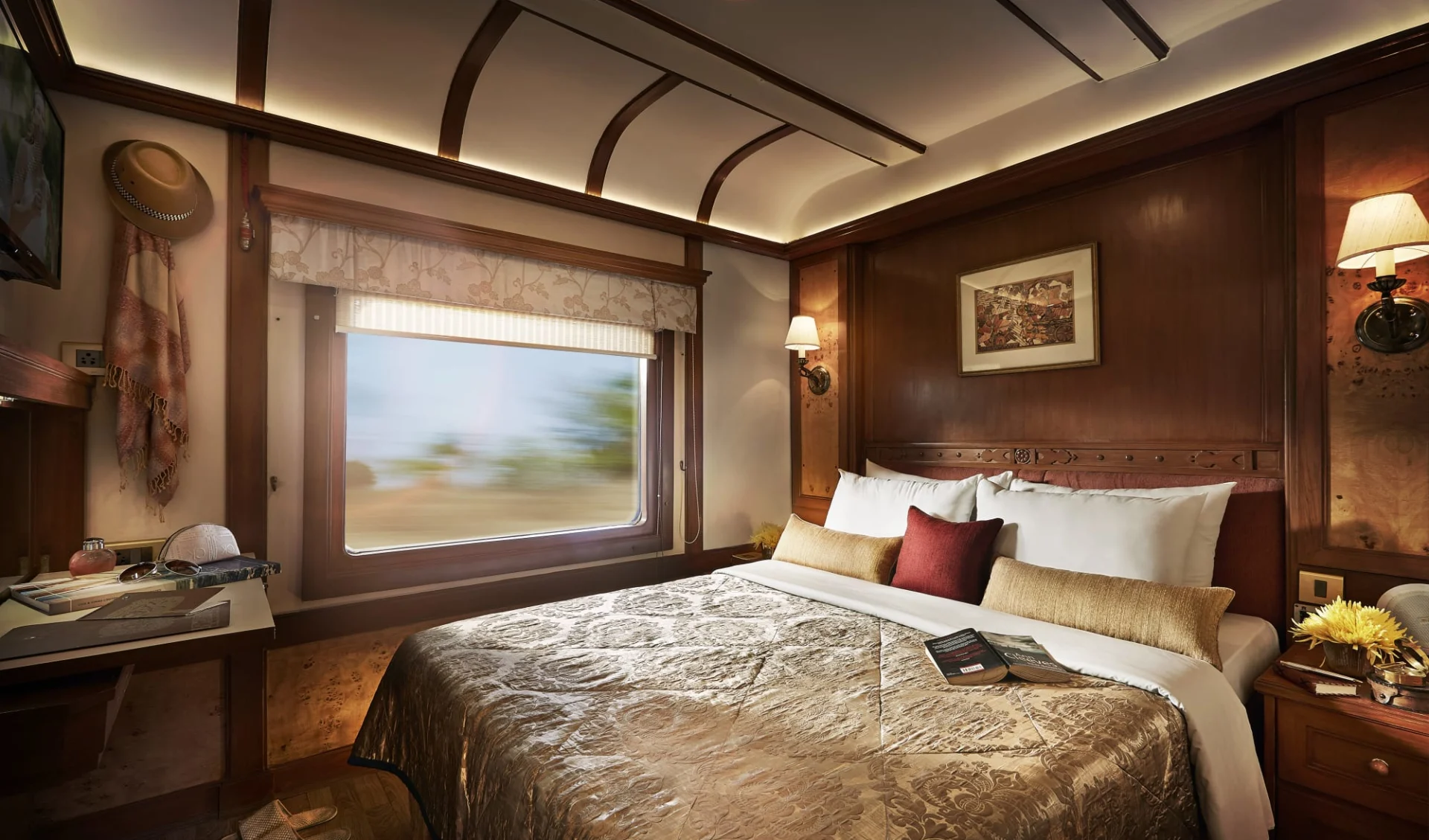 «The Deccan Odyssey» - Im Land der Könige ab Delhi: Deccan Odyssey Deluxe Cabin