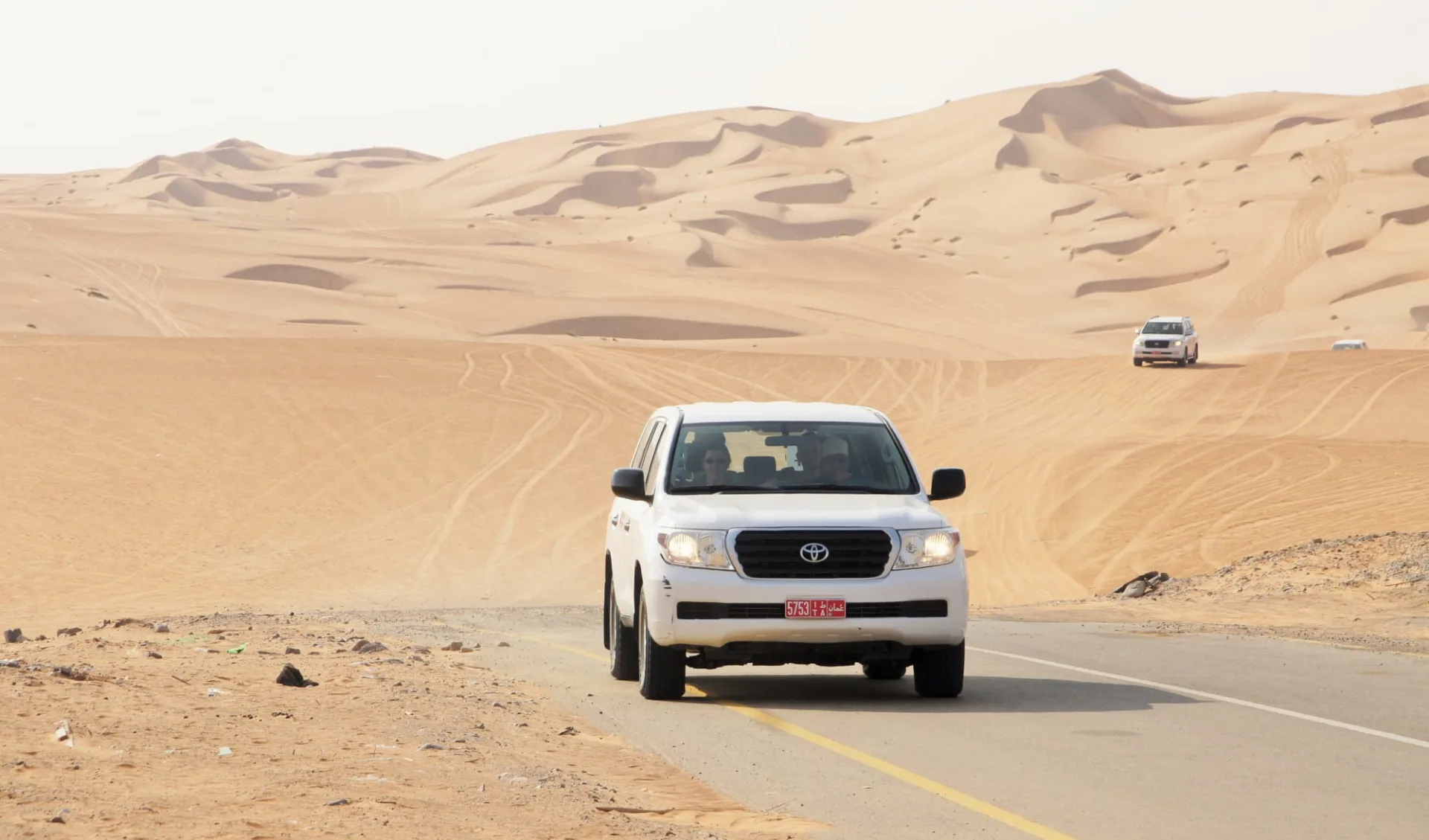 Oman Offroad-Abenteuer ab Muscat: Driving in Wahiba Sands