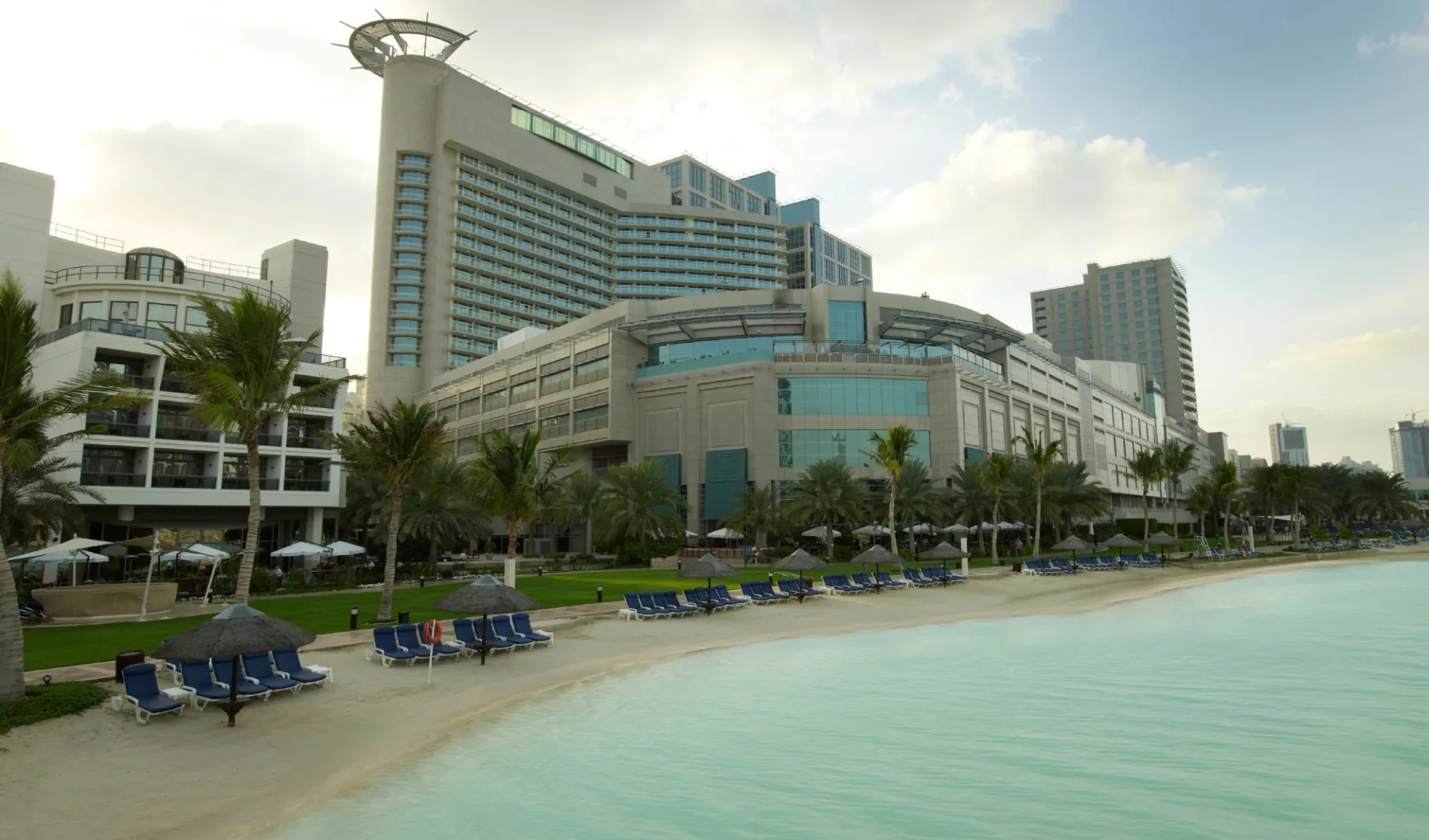 Beach Rotana Hotel & Towers in Abu Dhabi:  