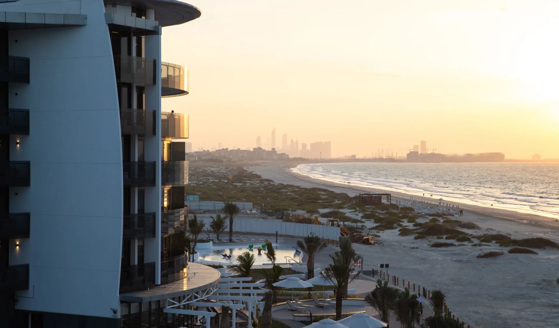Jumeirah Saadiyat Island Resort in Abu Dhabi: exterior: 