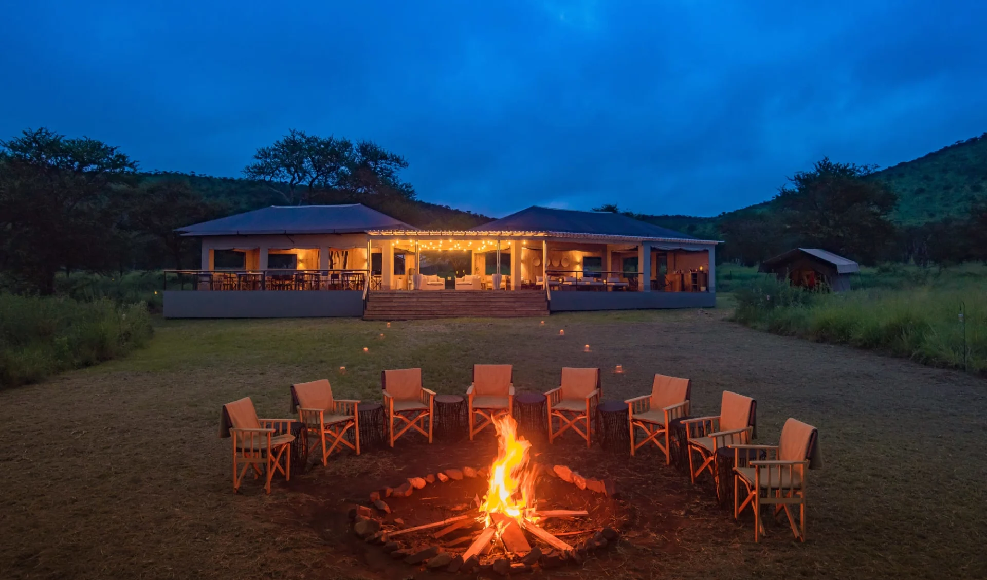 Dunia Camp in Serengeti: exterior: 