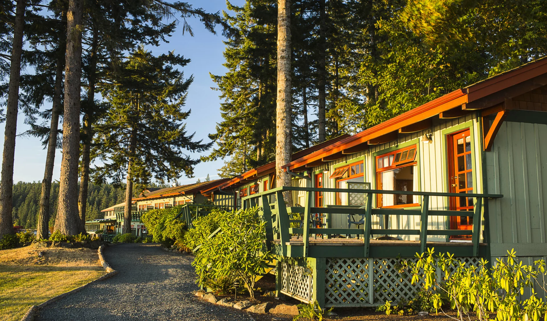 April Point Resort & Spa in Quadra Island:  April Point Lodge_YBLAP_exterior_027