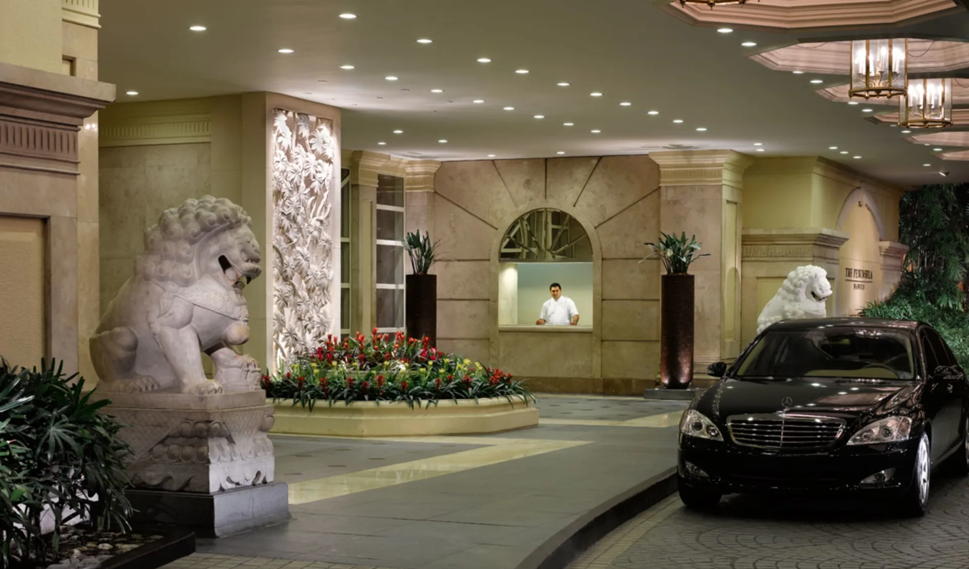 The Peninsula in Manila:  Arrival 