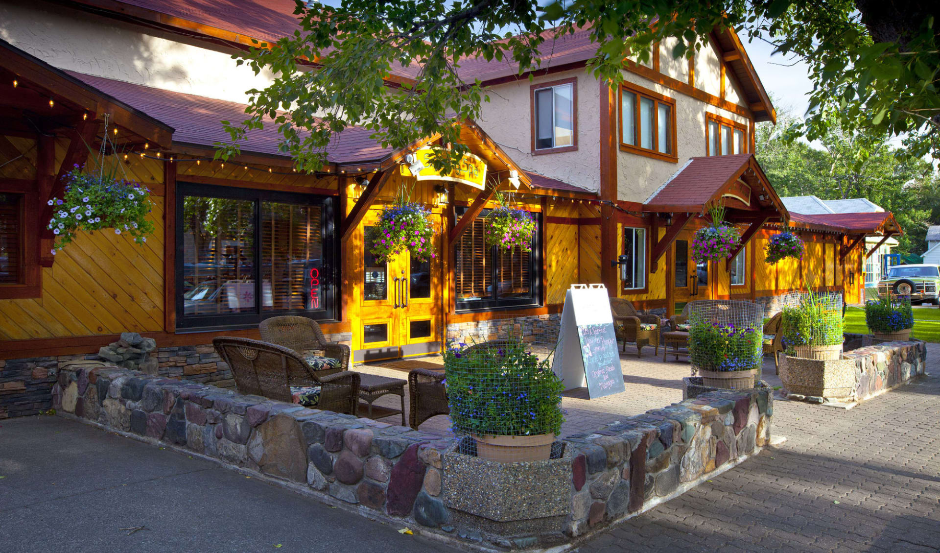 Bayshore Inn Resort & Spa in Waterton Lakes Nationalpark: exterior_Bayshore Inn Resort & Spa