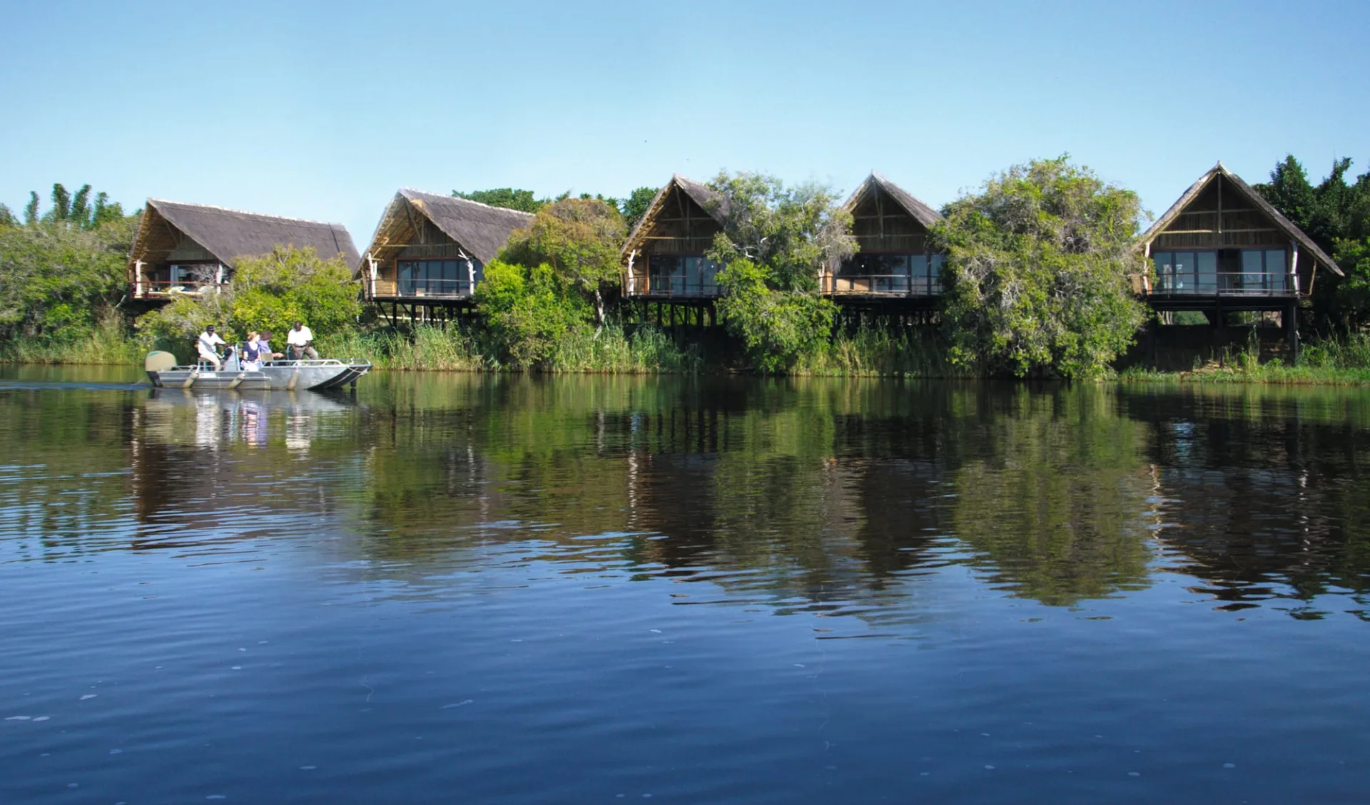 Chobe Water Villas in Zambesi (Caprivi): exterior Chobe Wate Villas Aussenansicht