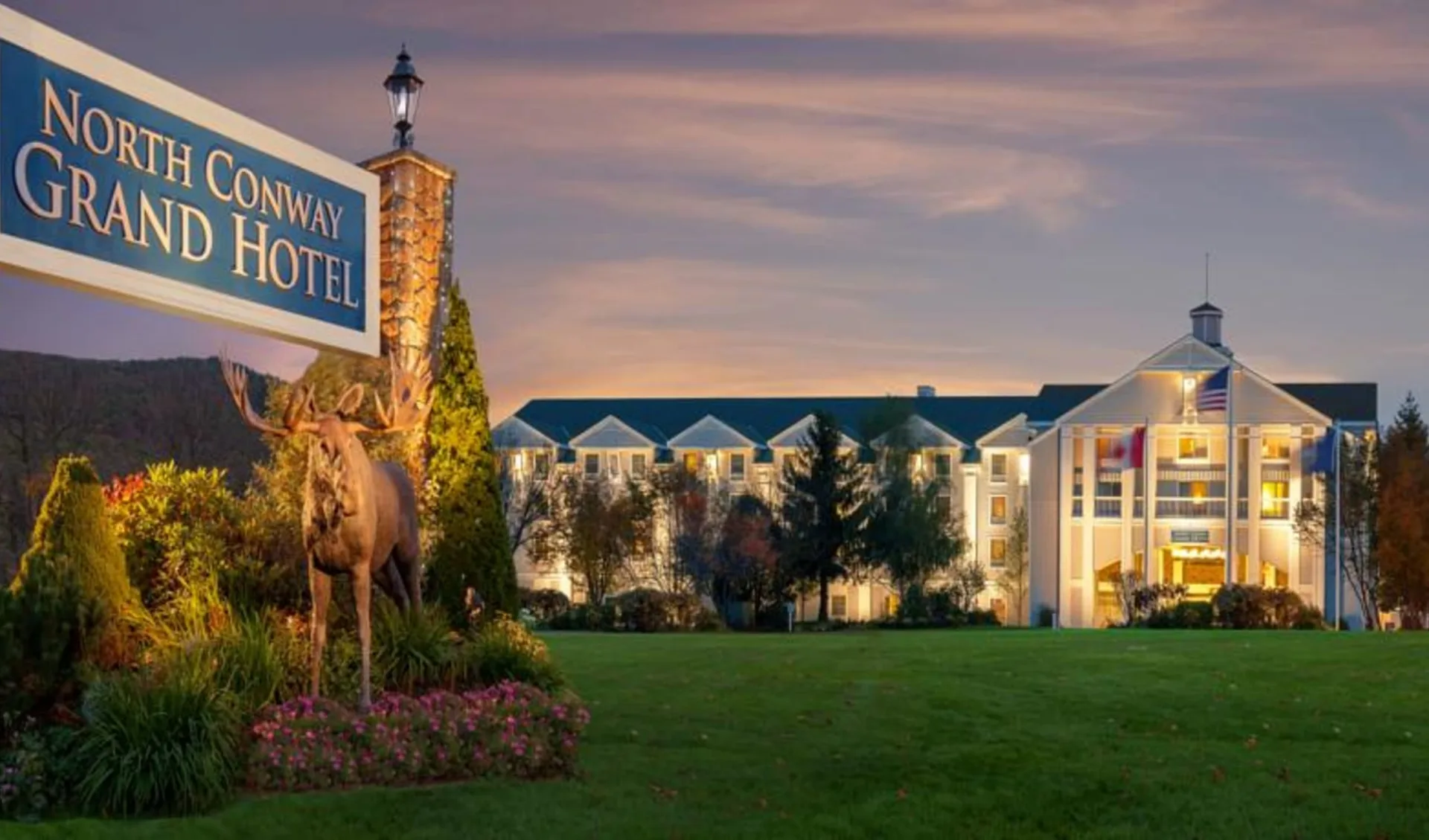 North Conway Grand Hotel:  exterior_north_conway_grand_hotel_building_2