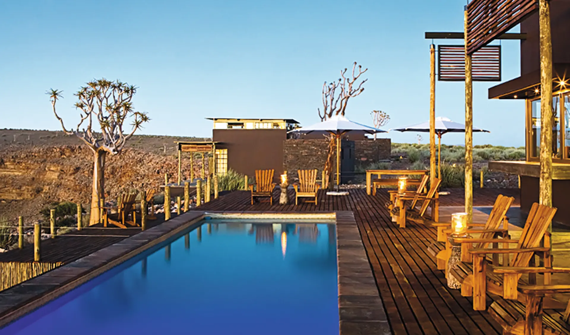 Fish River Lodge in Fish River Canyon: Exterior Fish River Lodge Pool und Terrasse