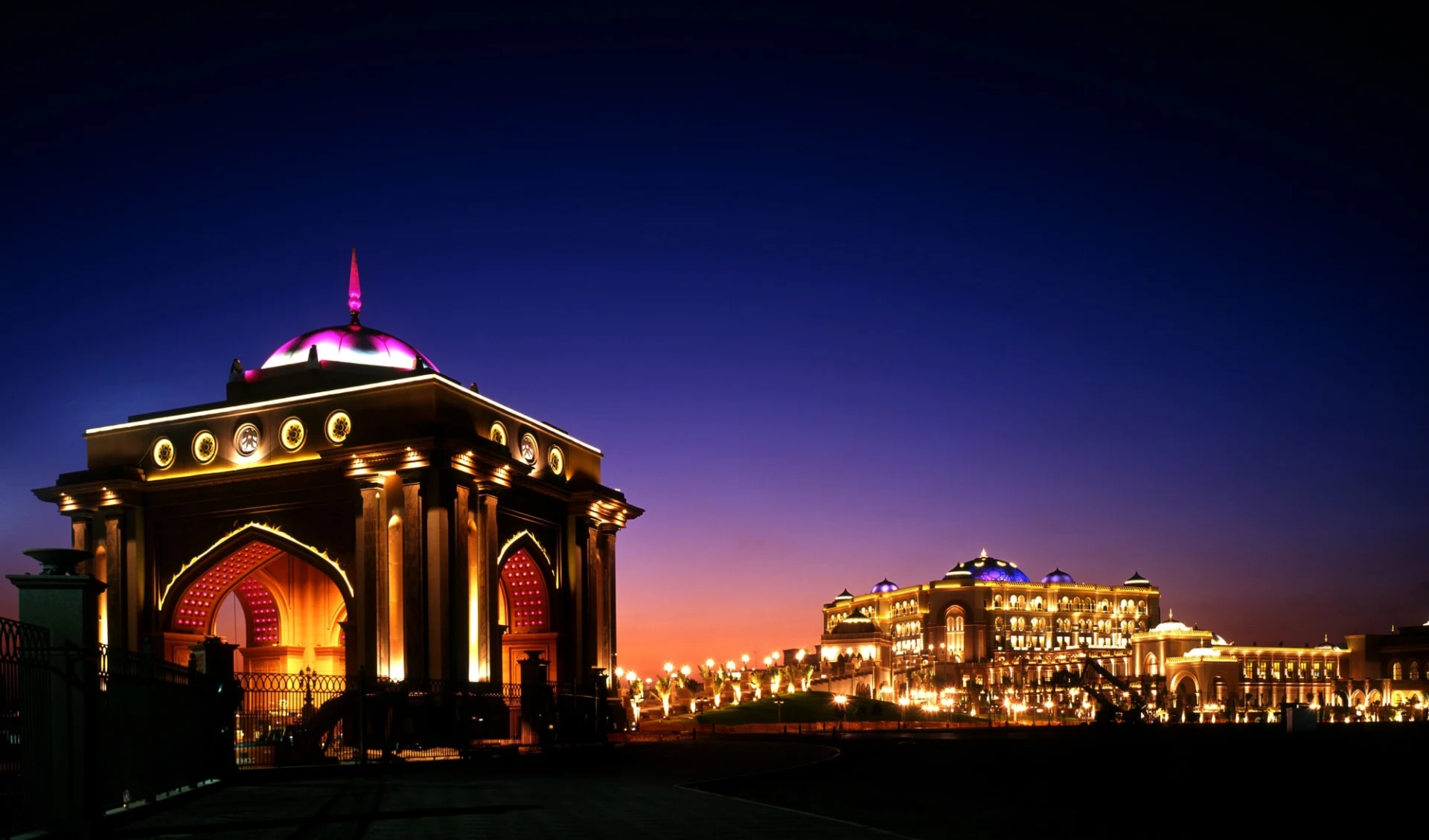 Emirates Palace, Mandarin Oriental Abu Dhabi:  