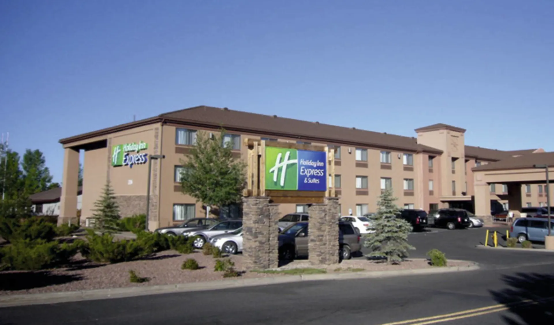 Holiday Inn Express & Suites in Grand Canyon Nationalpark: exterior holiday inn express and suites strassensicht hotel