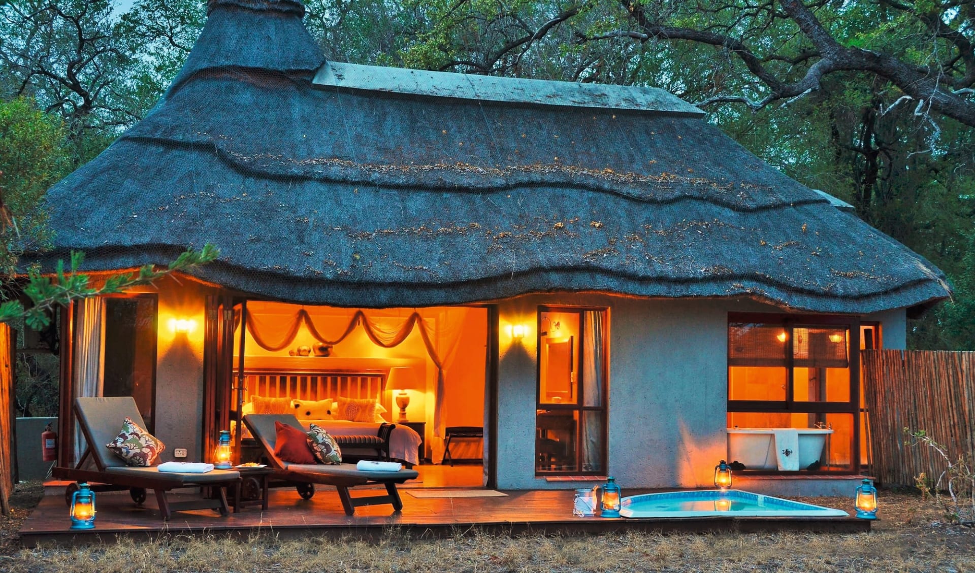 Imbali Safari Lodge in Krüger Nationalpark:  Imbali Safar lodge- zimmer mit privatem Planschpool