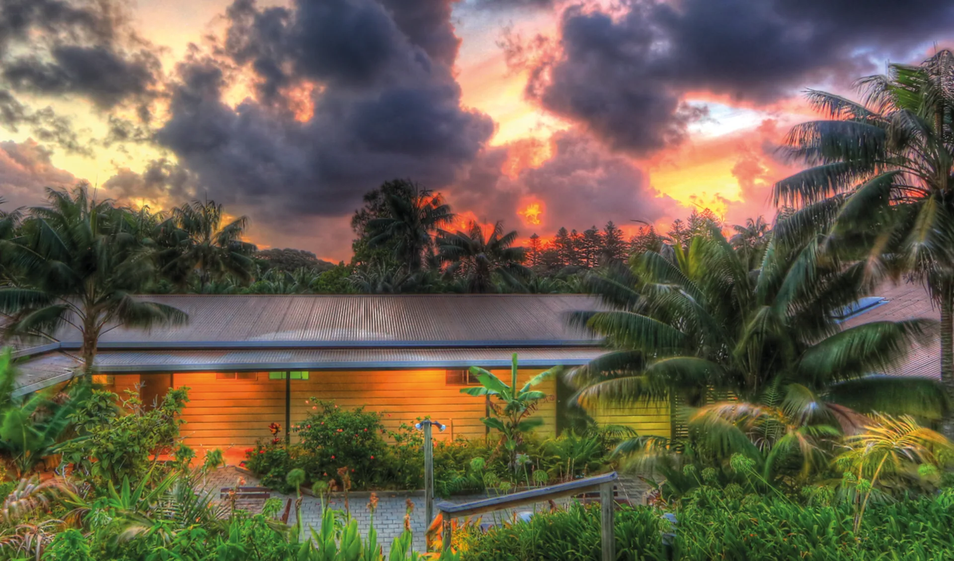 Leanda Lei Apartments in Lord Howe Island:  Leanda Lei Apartments - Aussenansicht