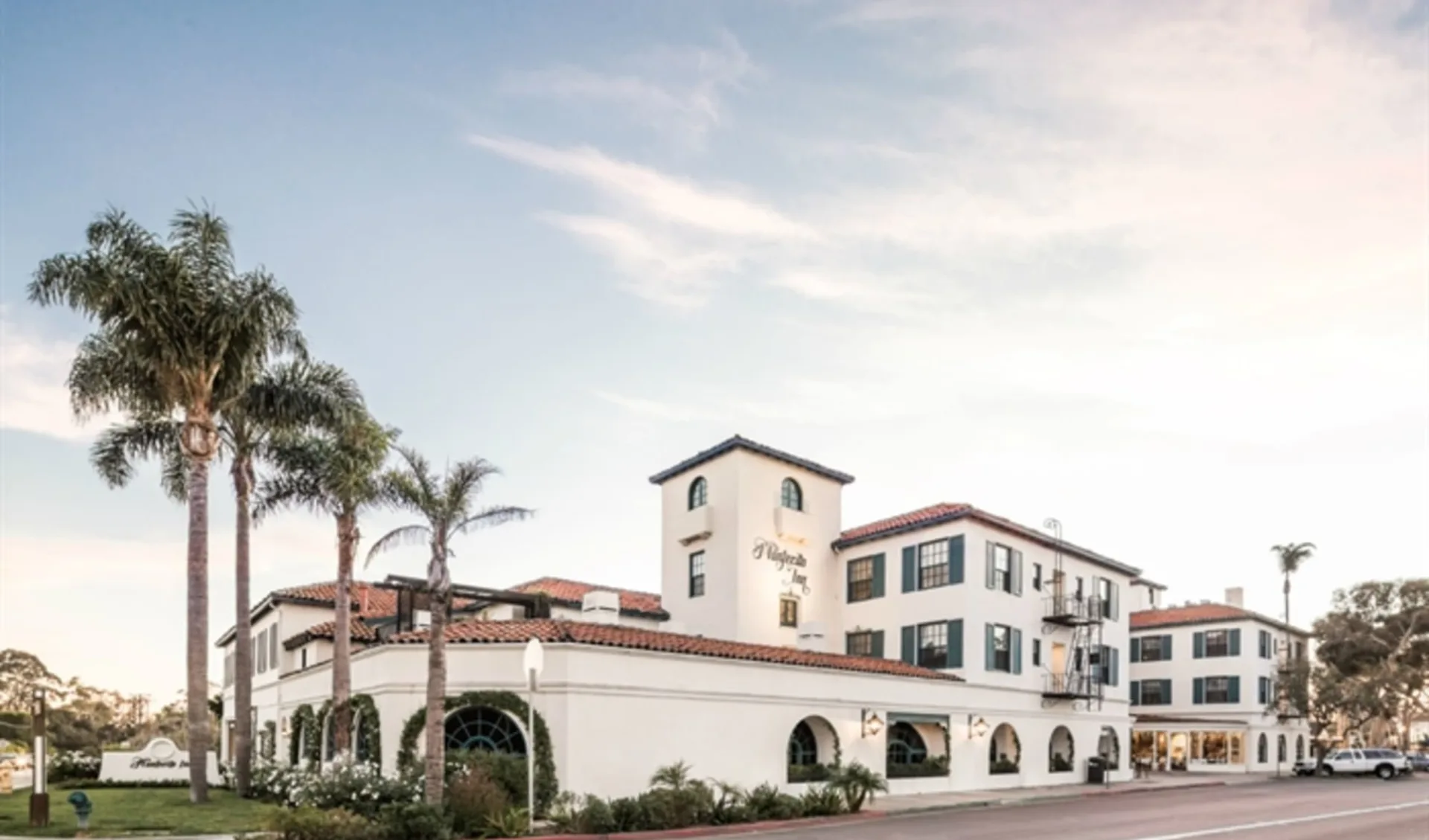 Montecito Inn in Santa Barbara: Montecito Inn - Aussenansicht