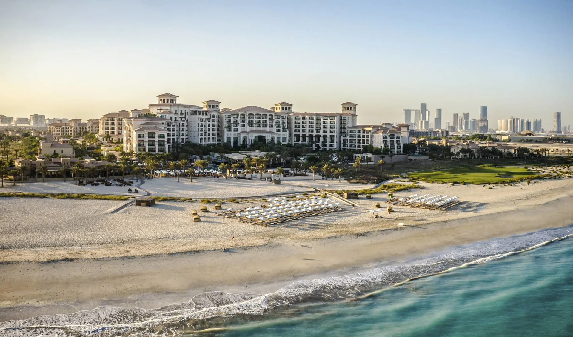 St. Regis Saadiyat Island Resort Abu Dhabi:  St. Regis Saadiyat Island Resort Abu Dhabi - Aussenansicht