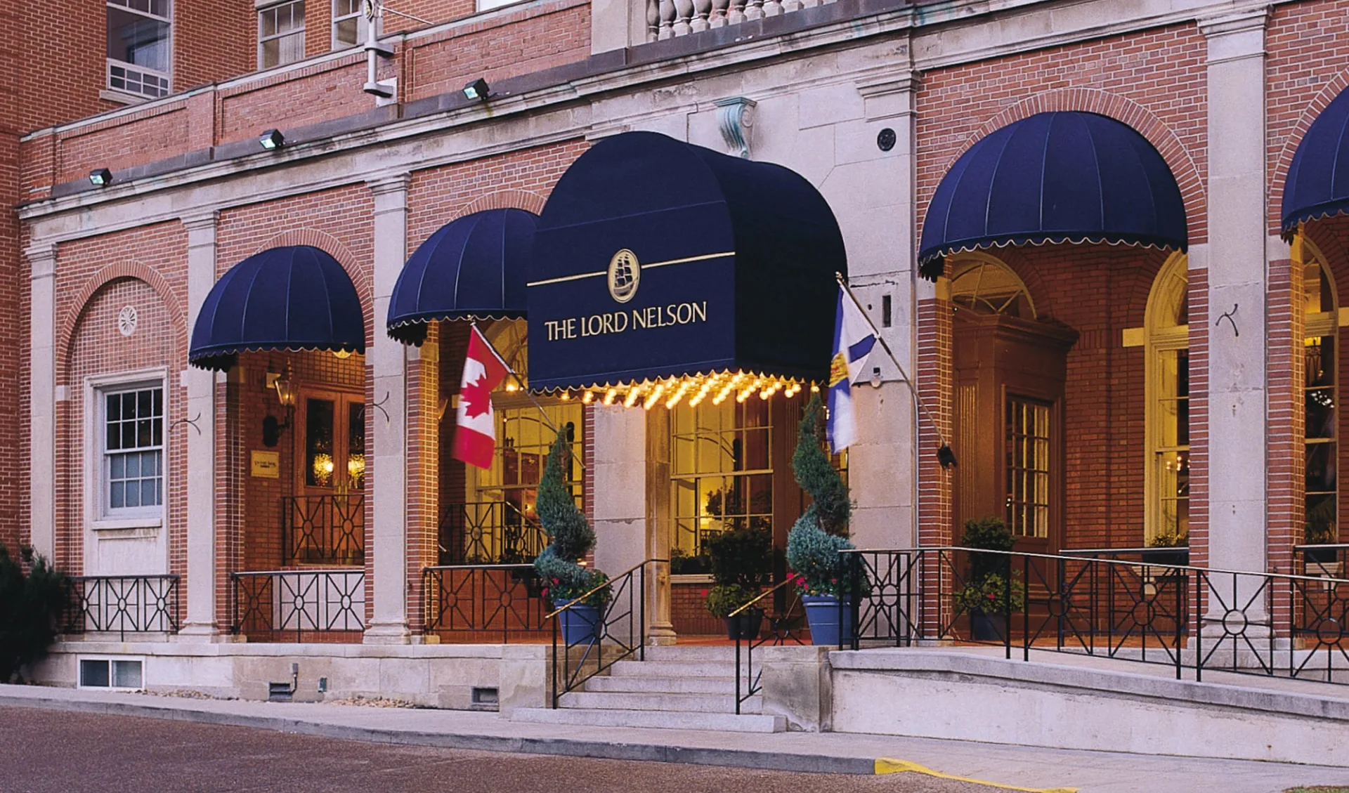 The Lord Nelson Hotel & Suites in Halifax:  The Lord Nelson Hotel & Suites_Entrance