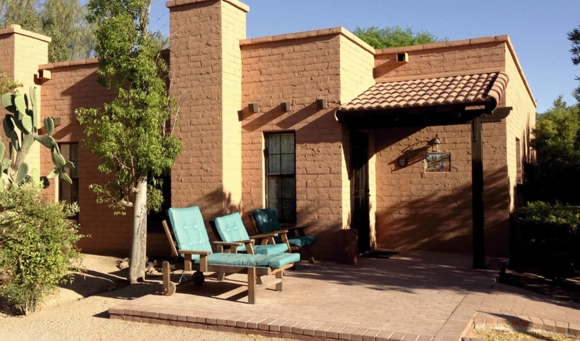 White Stallion Ranch in Tucson: exterior white stallion ranch tucson ranch liegestuhl