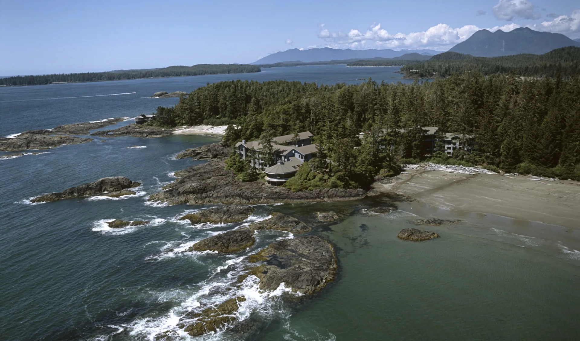 The Wickaninnish Inn in Tofino: Exterior_Wickaninnish Inn, Tofino_Blick von oben