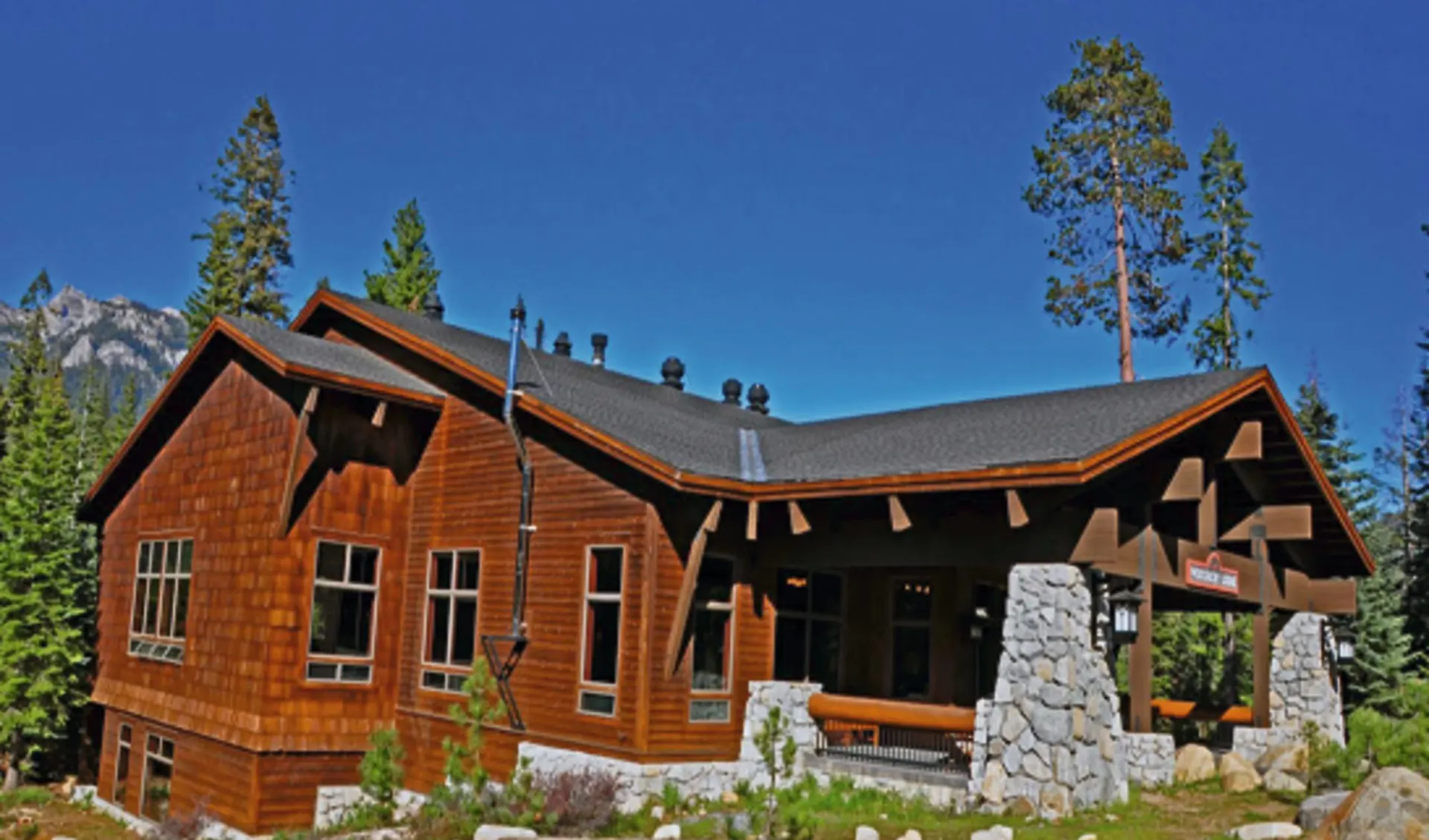 Wuksachi Lodge in Sequoia National Park: exterior wuksachi lodge  wald holzhaus