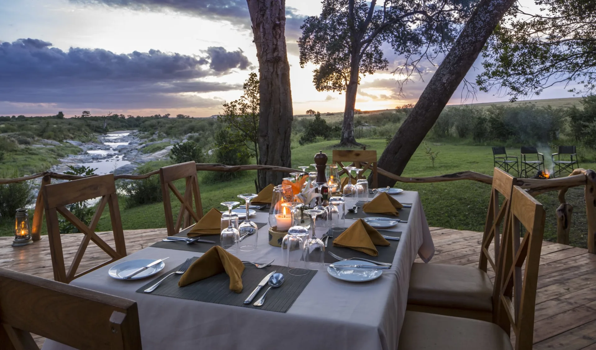 Rekero Camp in Masai Mara: dinner-ondeck