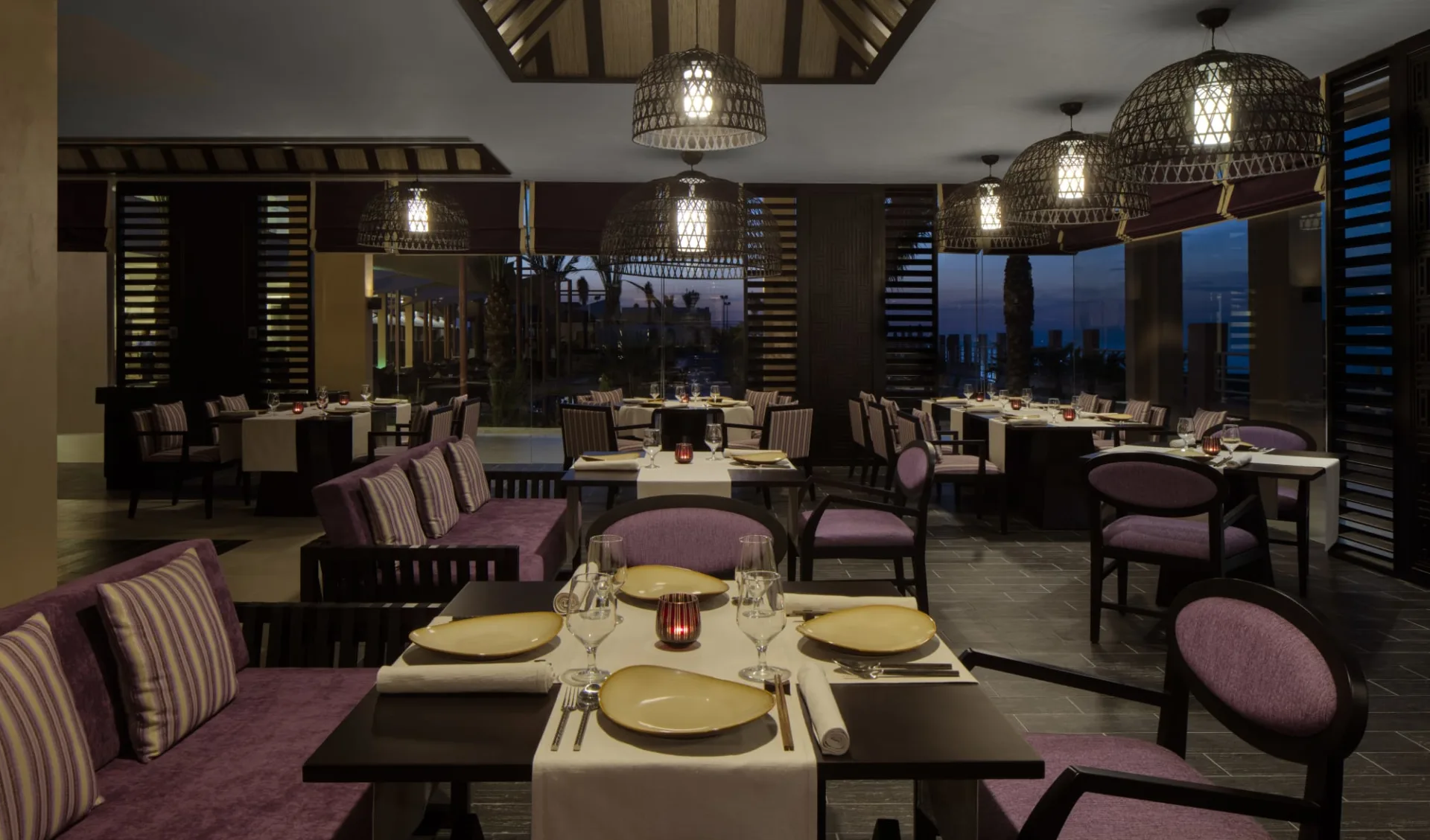 Radisson Blu Hotel, Sohar:  IndChaiThai Restaurant