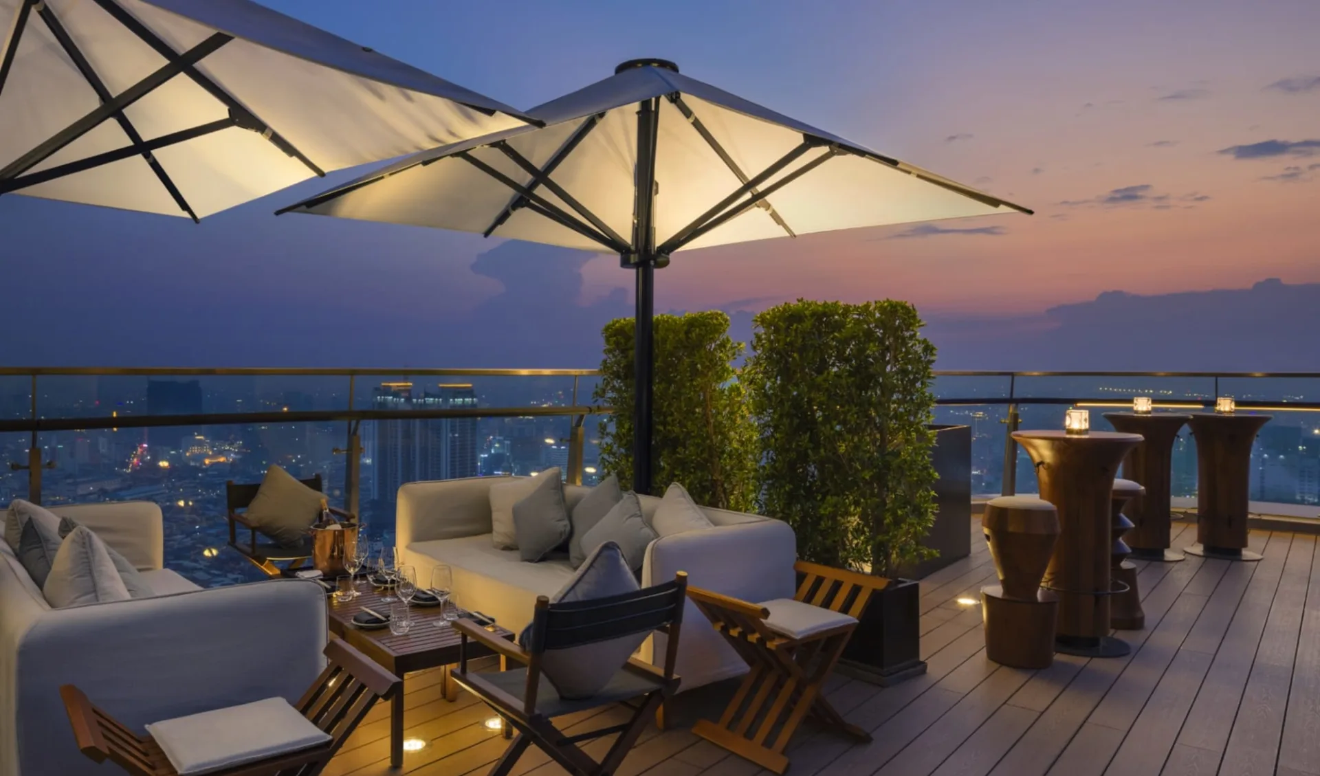 Rosewood Phnom Penh:  Sora Skybar