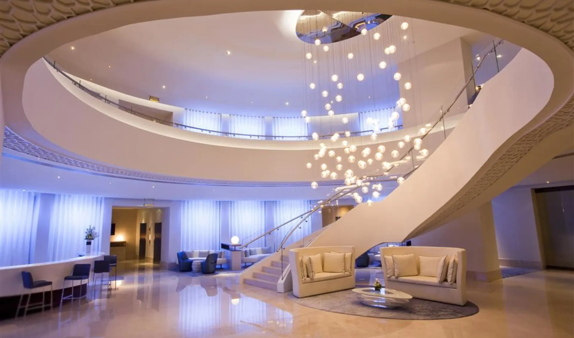 JA Ocean View Hotel in Dubai: Lobby