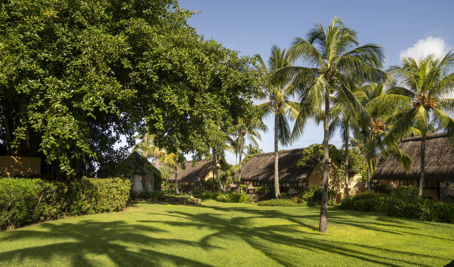The Oberoi Beach Resort Mauritius in Pointe aux Piments:  OBEROI_GARDEN