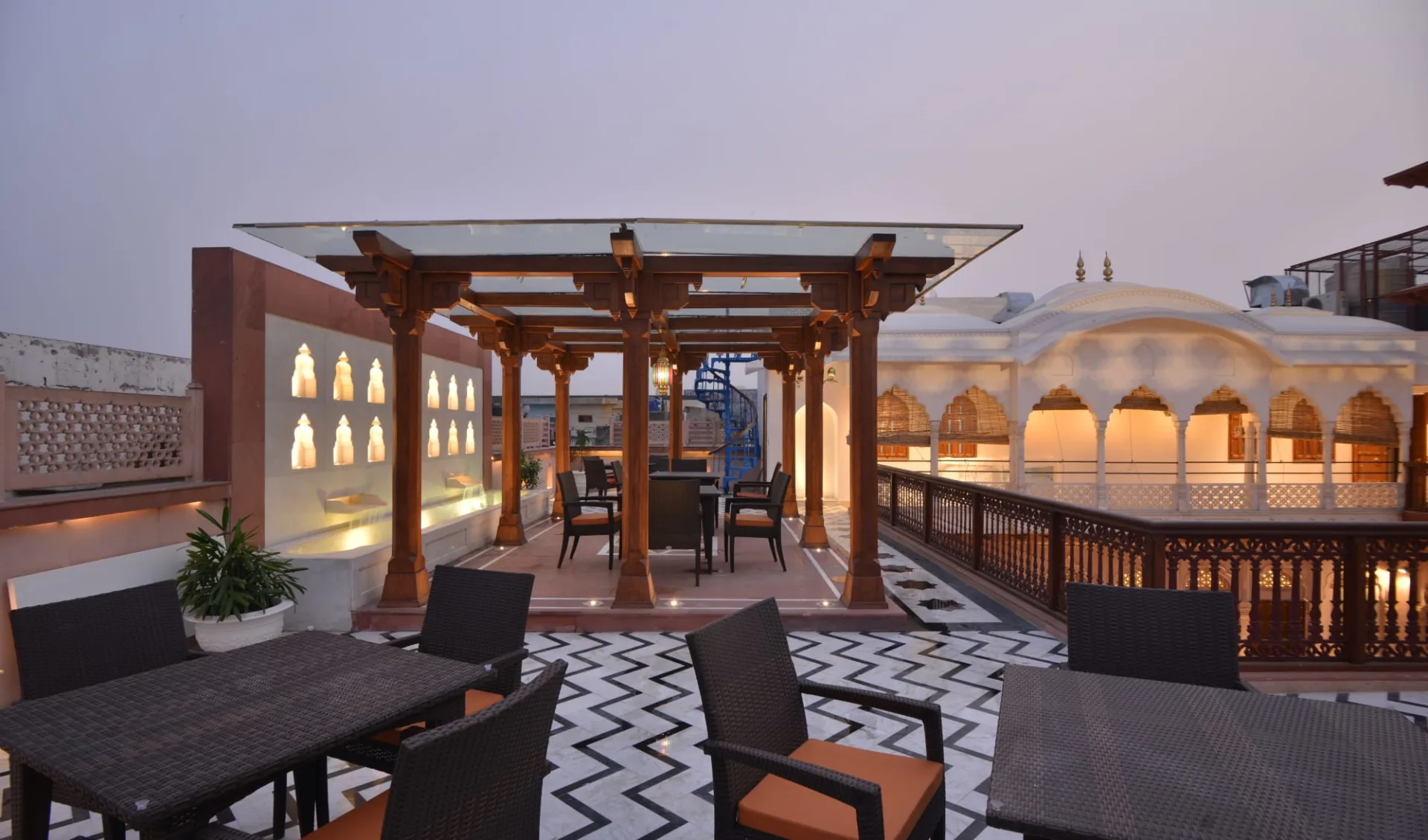 Haveli Dharampura in Delhi: Terrace