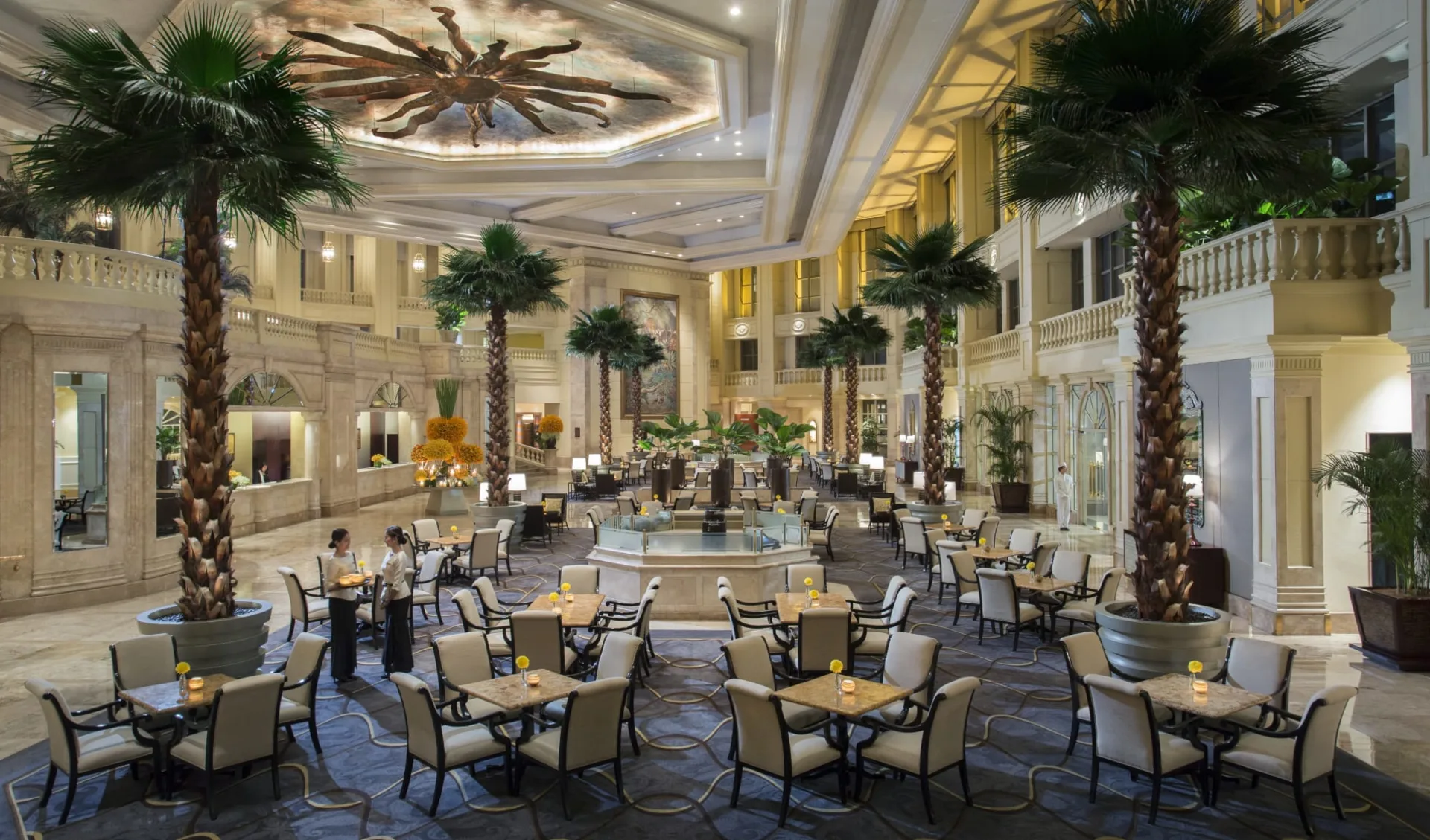 The Peninsula in Manila: The Lobby