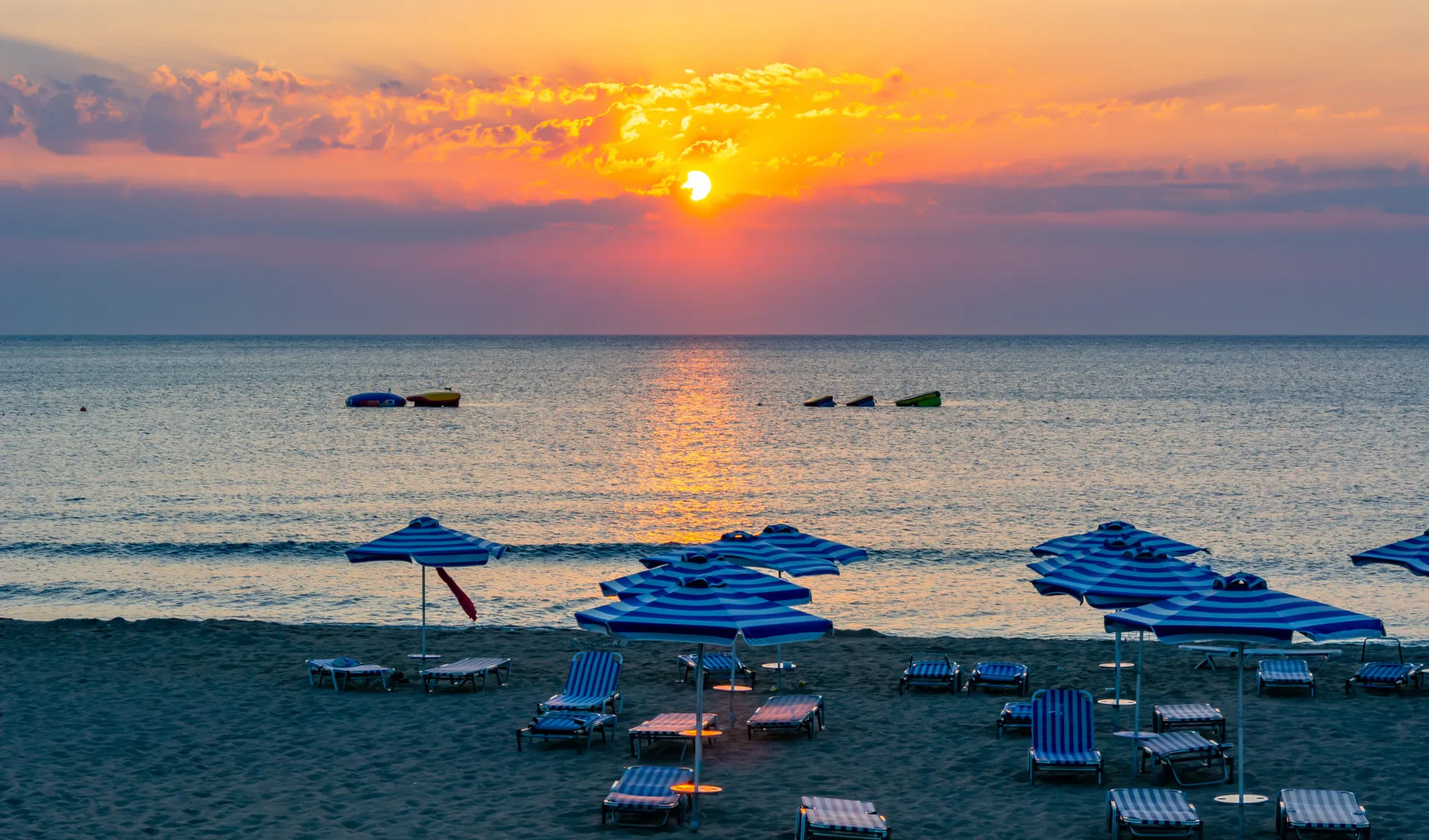 Badeferien im Esperos Palace Resort ab Rhodos: Faliraki Sonnenaufgang Rhodos Griechenland