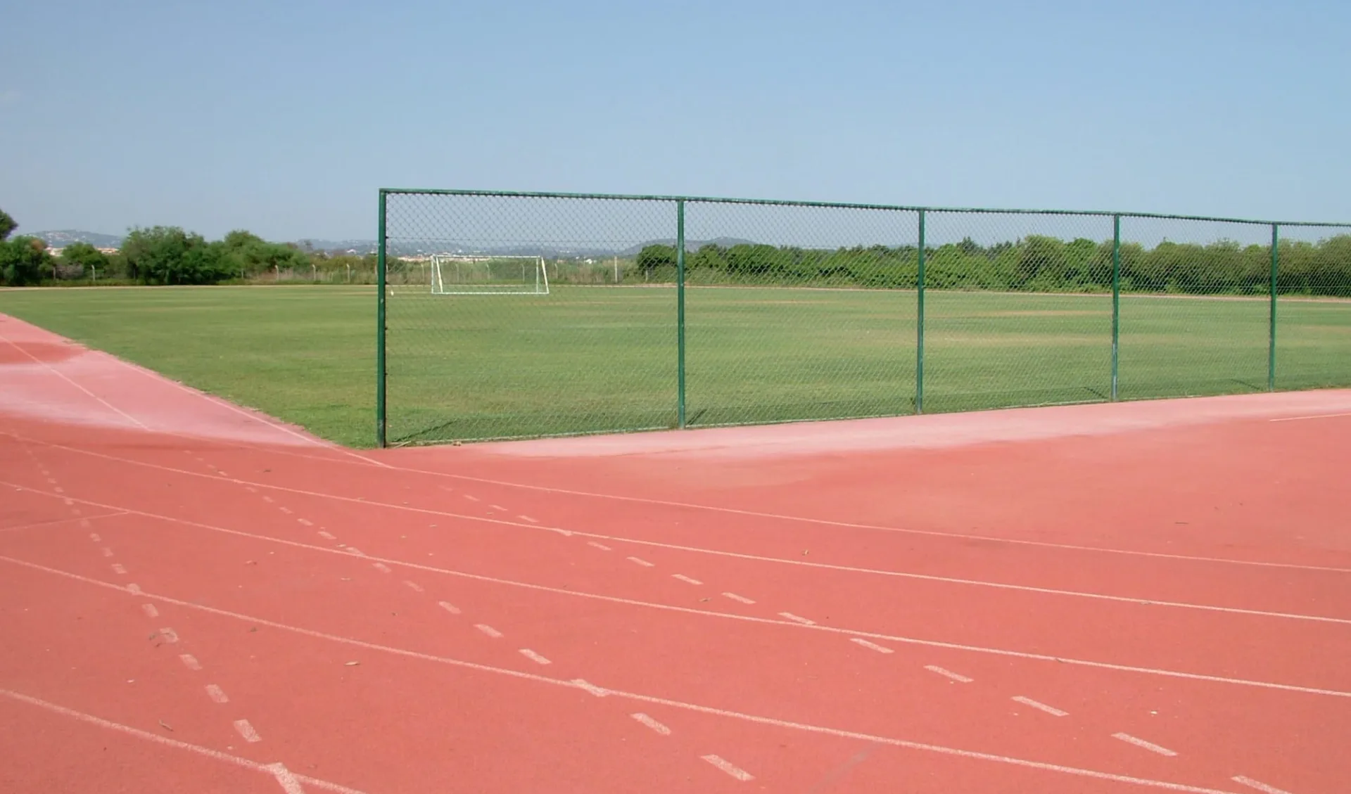 Albufeira - Alfamar Beach & Sport Resort ab Vilamoura: Football pitch - Sports Center