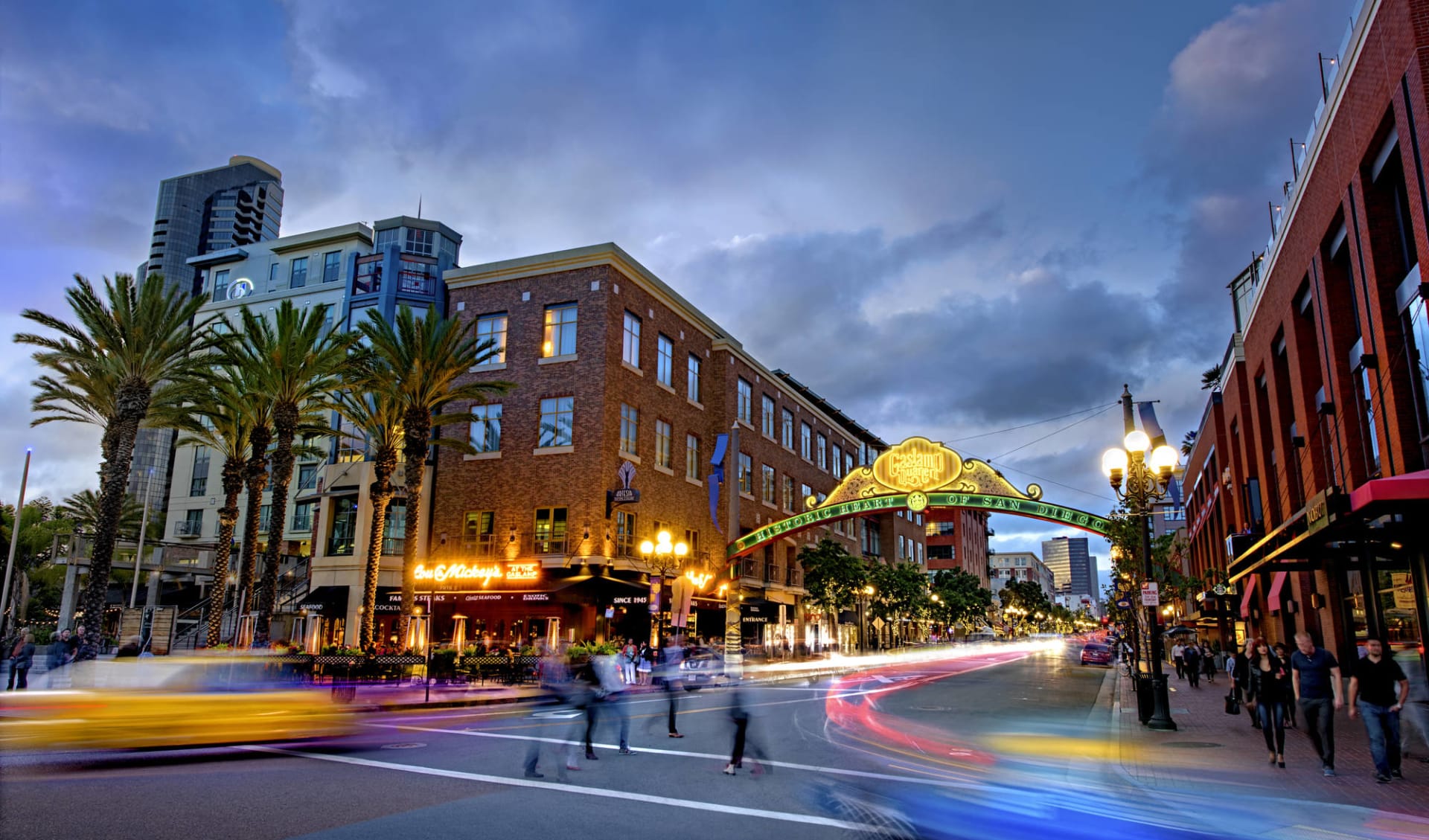 hotel indigo san diego gas lamp