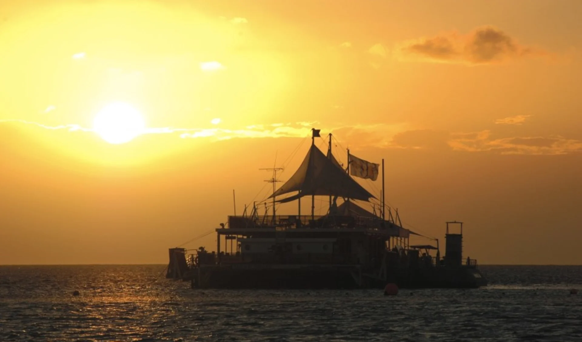 Reefsleep ab Airlie Beach: Great Barrier Reef - Reefsleep - Sunset