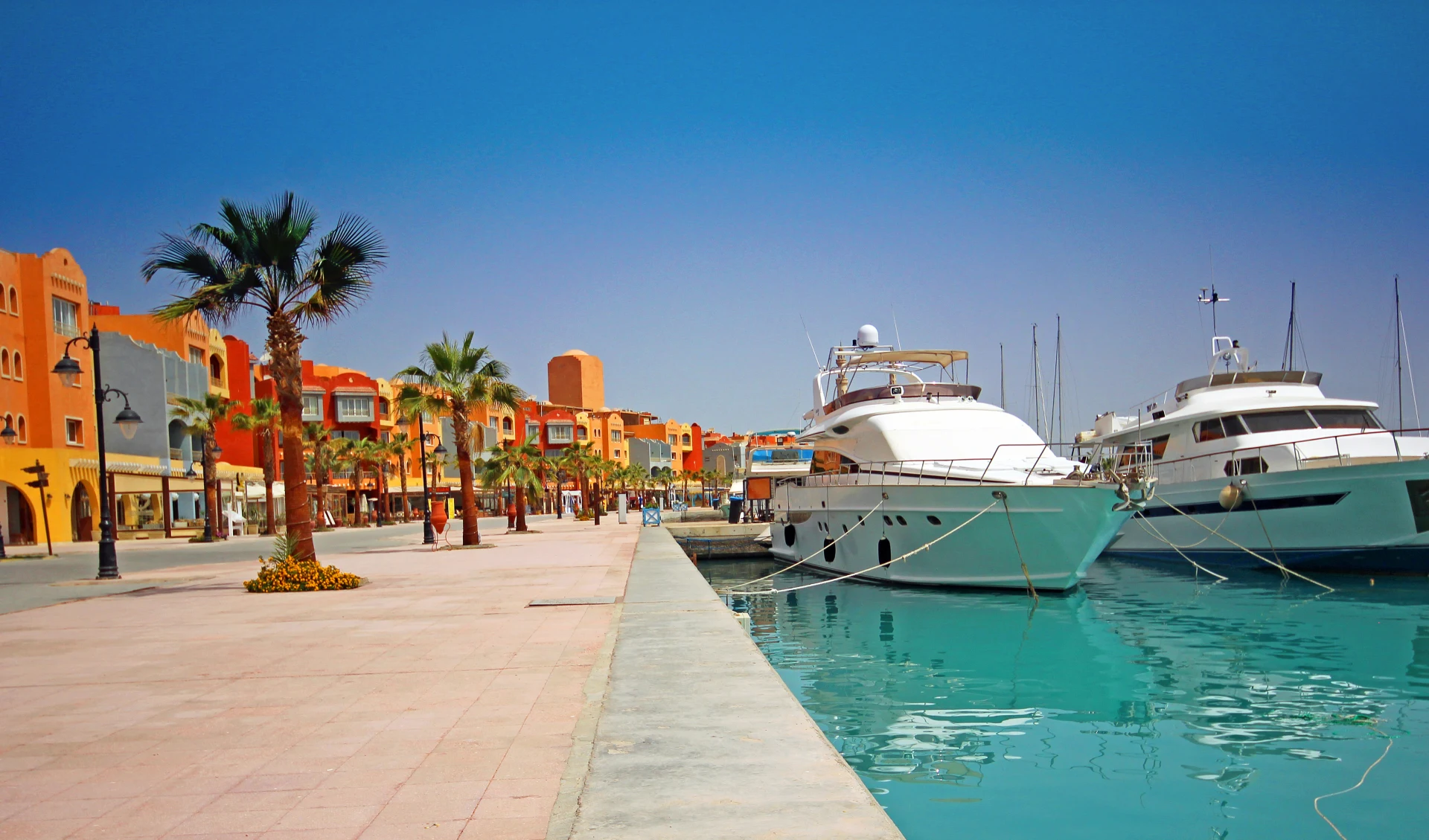 Badeferien im Pickalbatros Dana Beach Resort ab Hurghada: Hurghada Marina