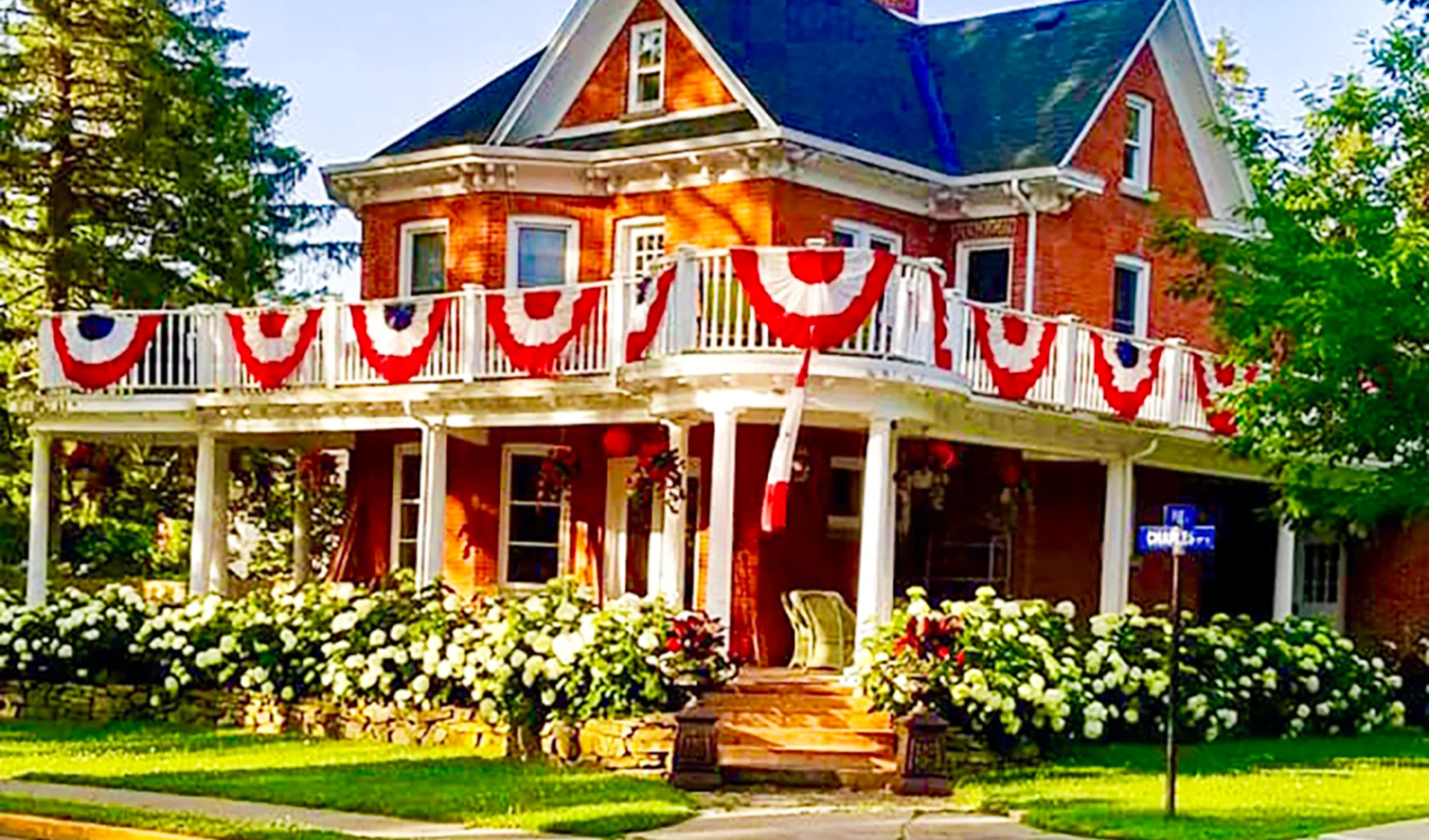 1000 Islands Bulloch House B&B in Gananoque: image1-huge