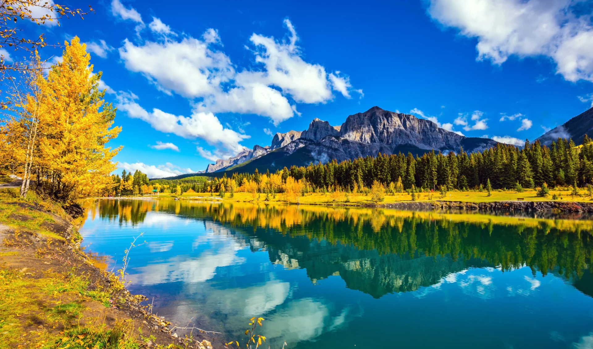 Cowboys, Prärie und die Rockies ab Calgary: Banff Nationalpark - Canmore Lake