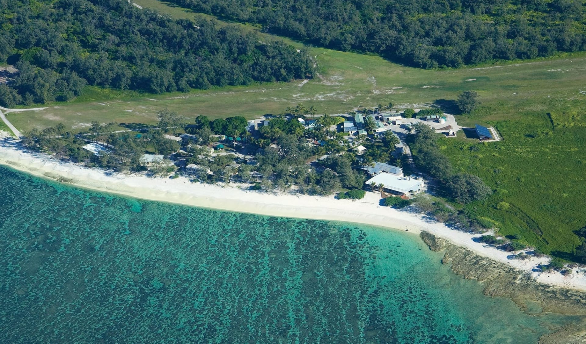 Lady Elliot Island Eco Resort: Lady-elliot_aerial photo of Resort
