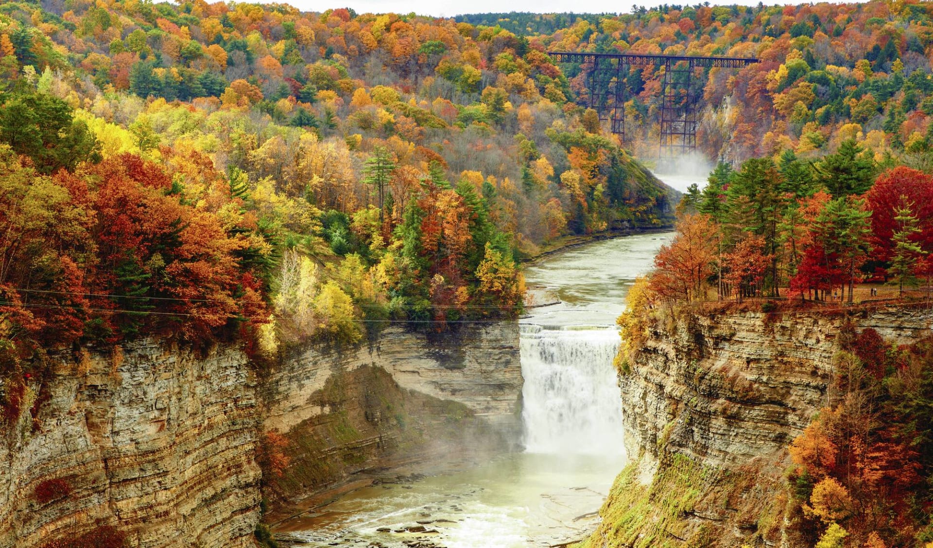 New Yorks Paradies vor der Haustür ab New York City: Letchworth State Park