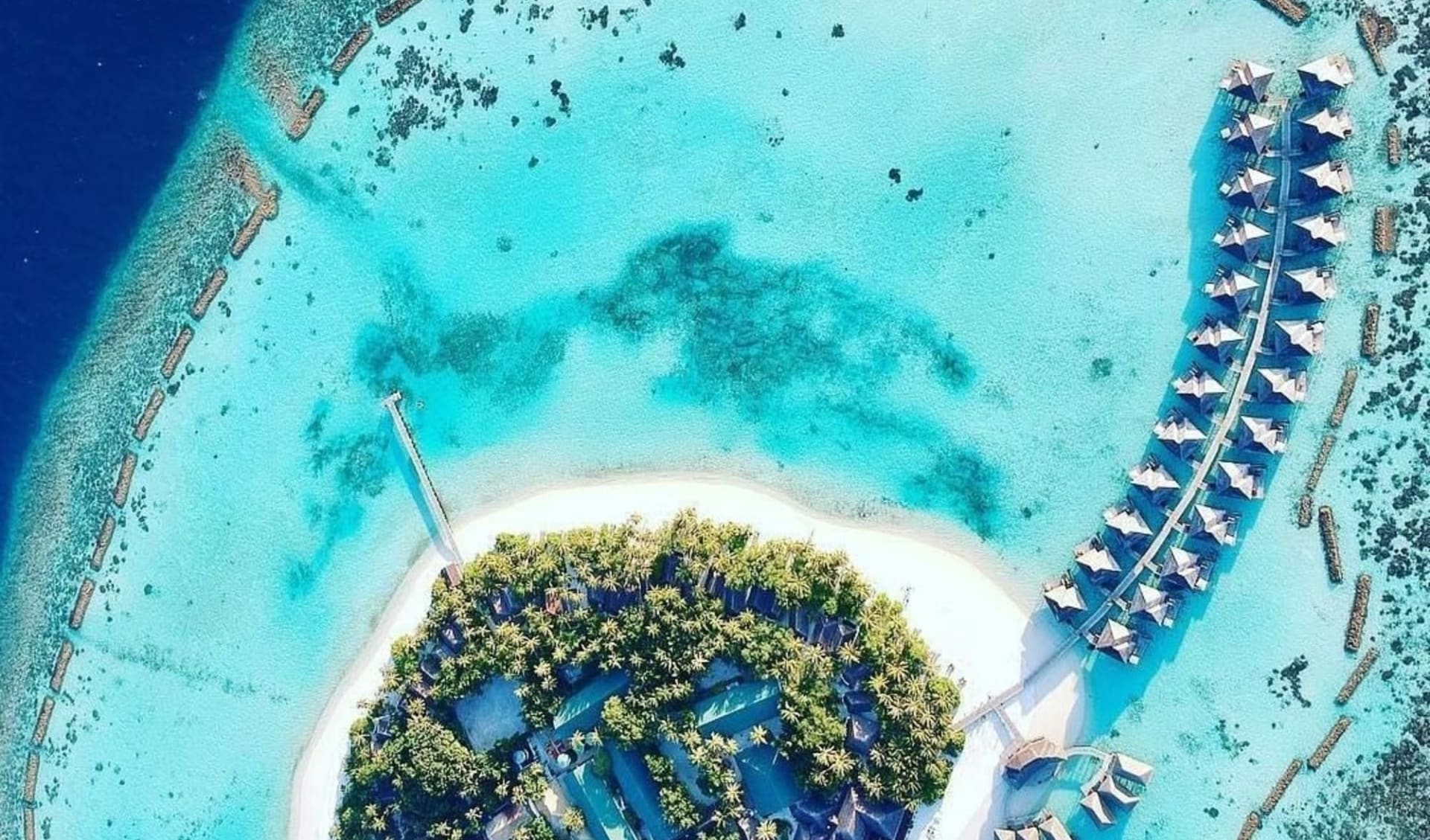Nova Maldives in Ari-Atoll: location: