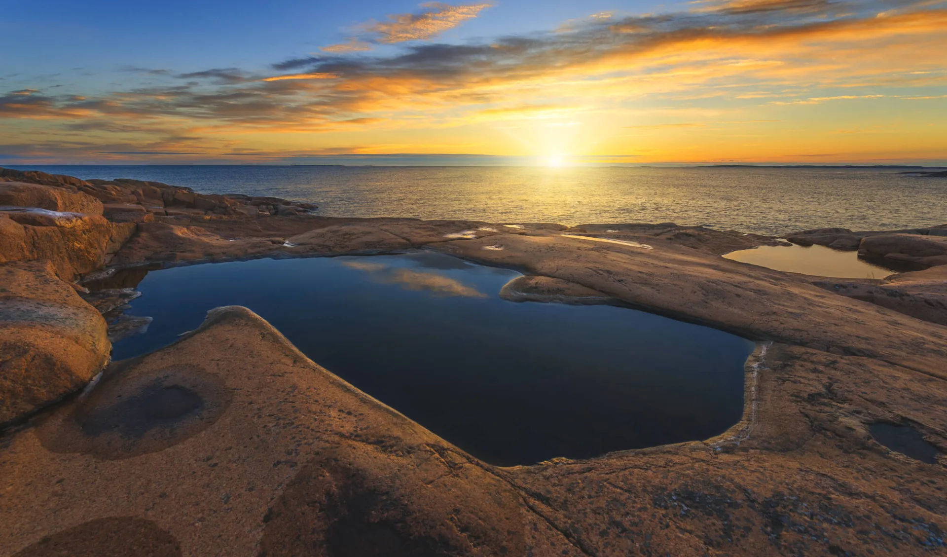 Idyllische Westküste und Åland-Inseln ab Vaasa: location: Finnland Sommer, Sonnenaufgang Åland Inseln