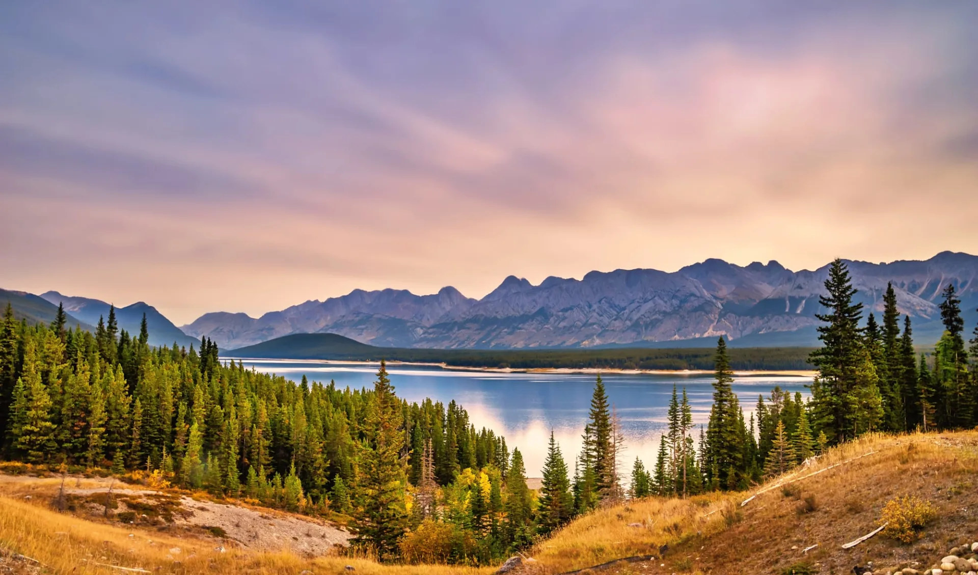 City Experience Calgary & beyond: Lower_Kananaskis_Lake_Alberta_Kanada